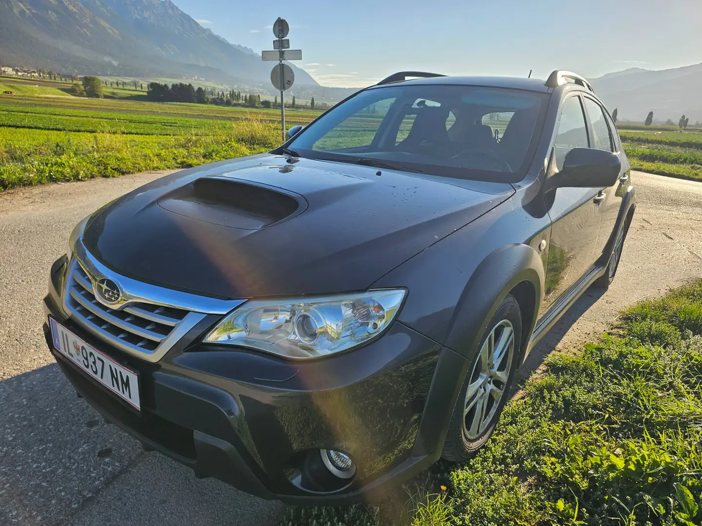 Subaru Impreza Impreza Hatchback 2,0D XV XV Schwarz - 1