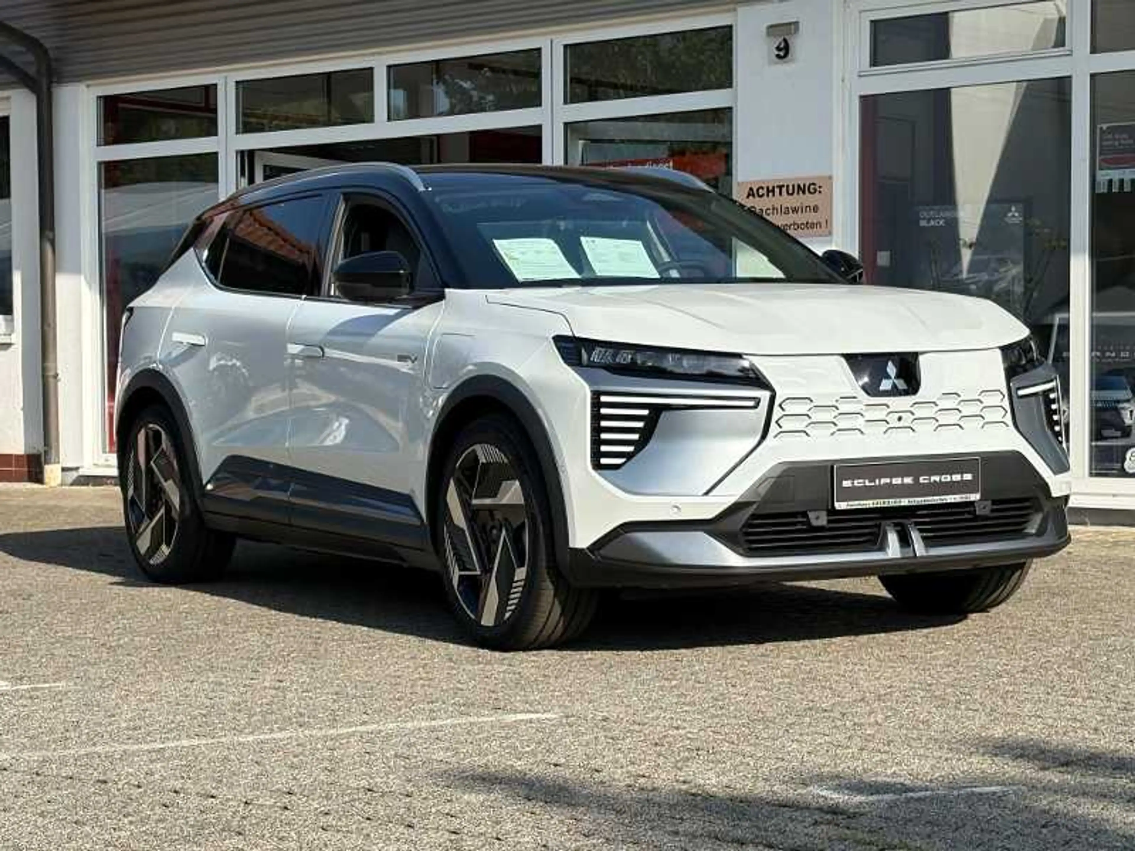 Mitsubishi Eclipse Cross Diamant TOP 87 kWh (22kW) — photo 2