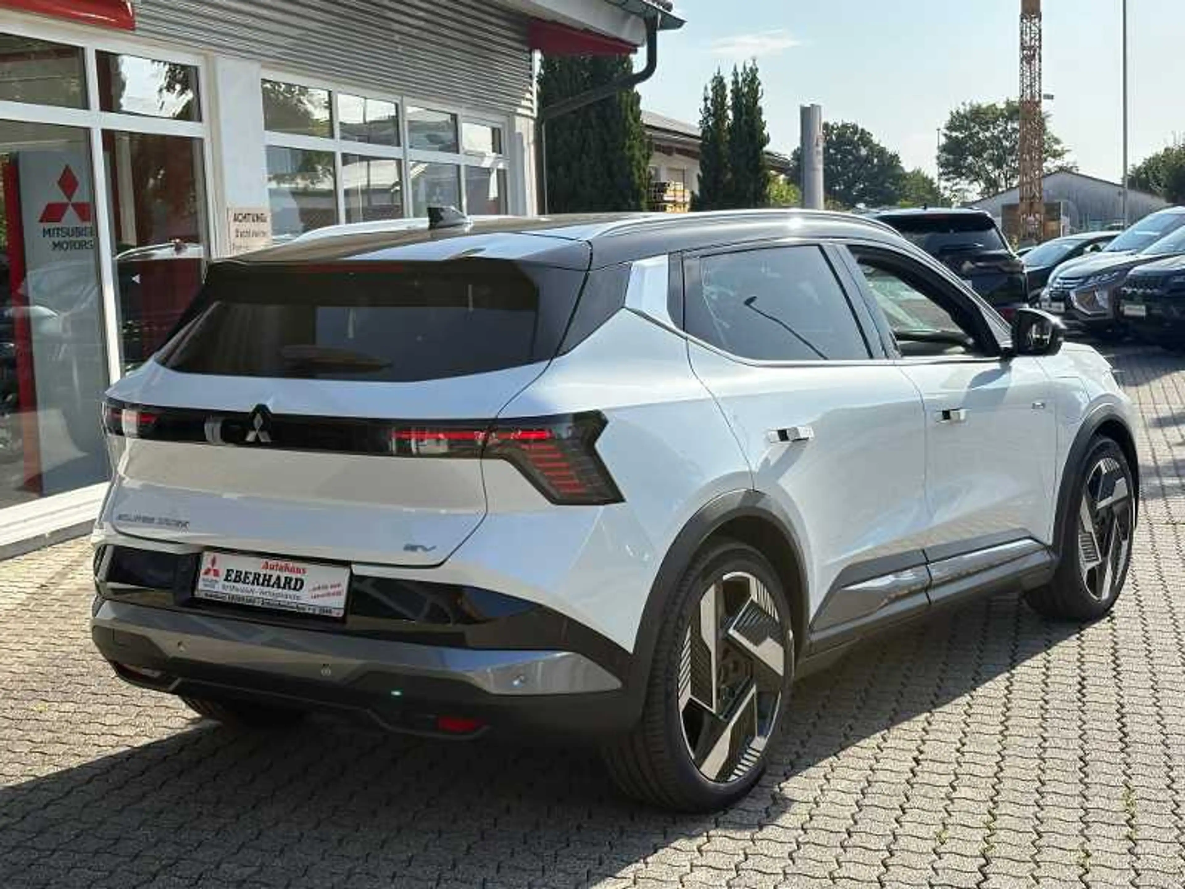 Mitsubishi Eclipse Cross Diamant TOP 87 kWh (22kW) — photo 4