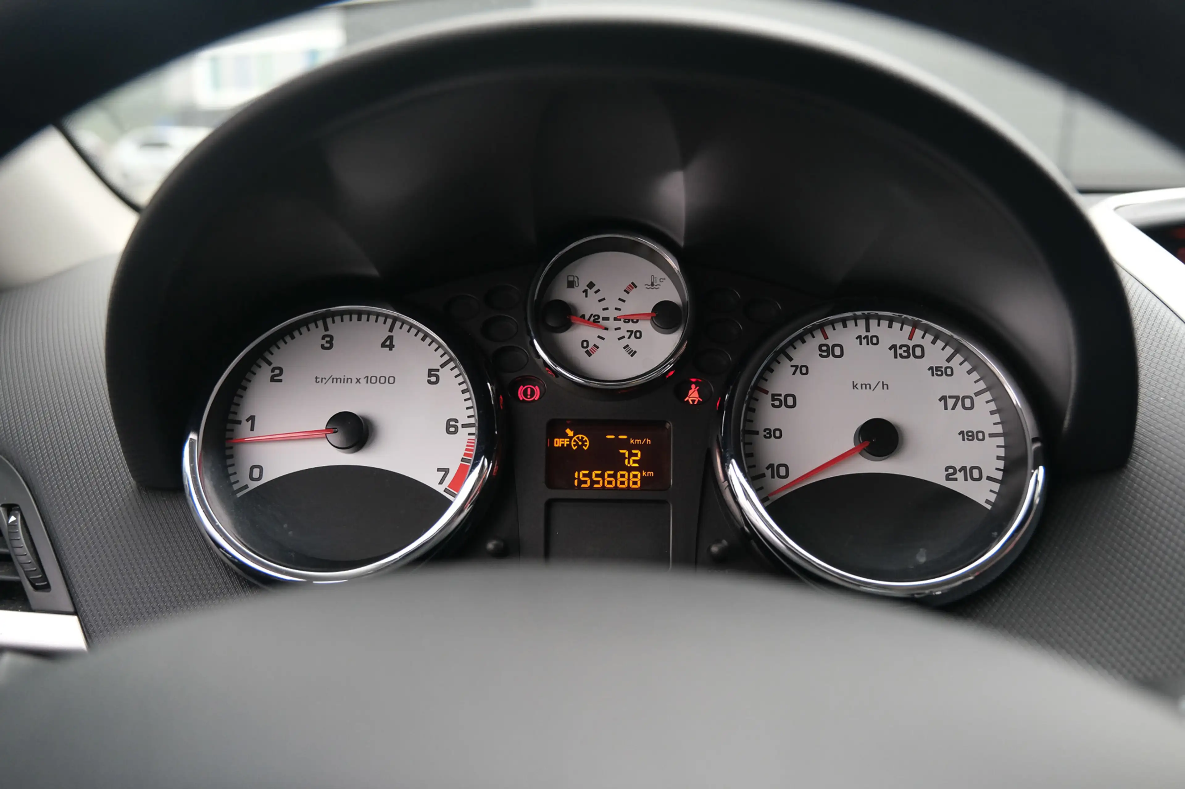 Peugeot 207 CC 1.6 VTi Noir & Blanc — photo 6