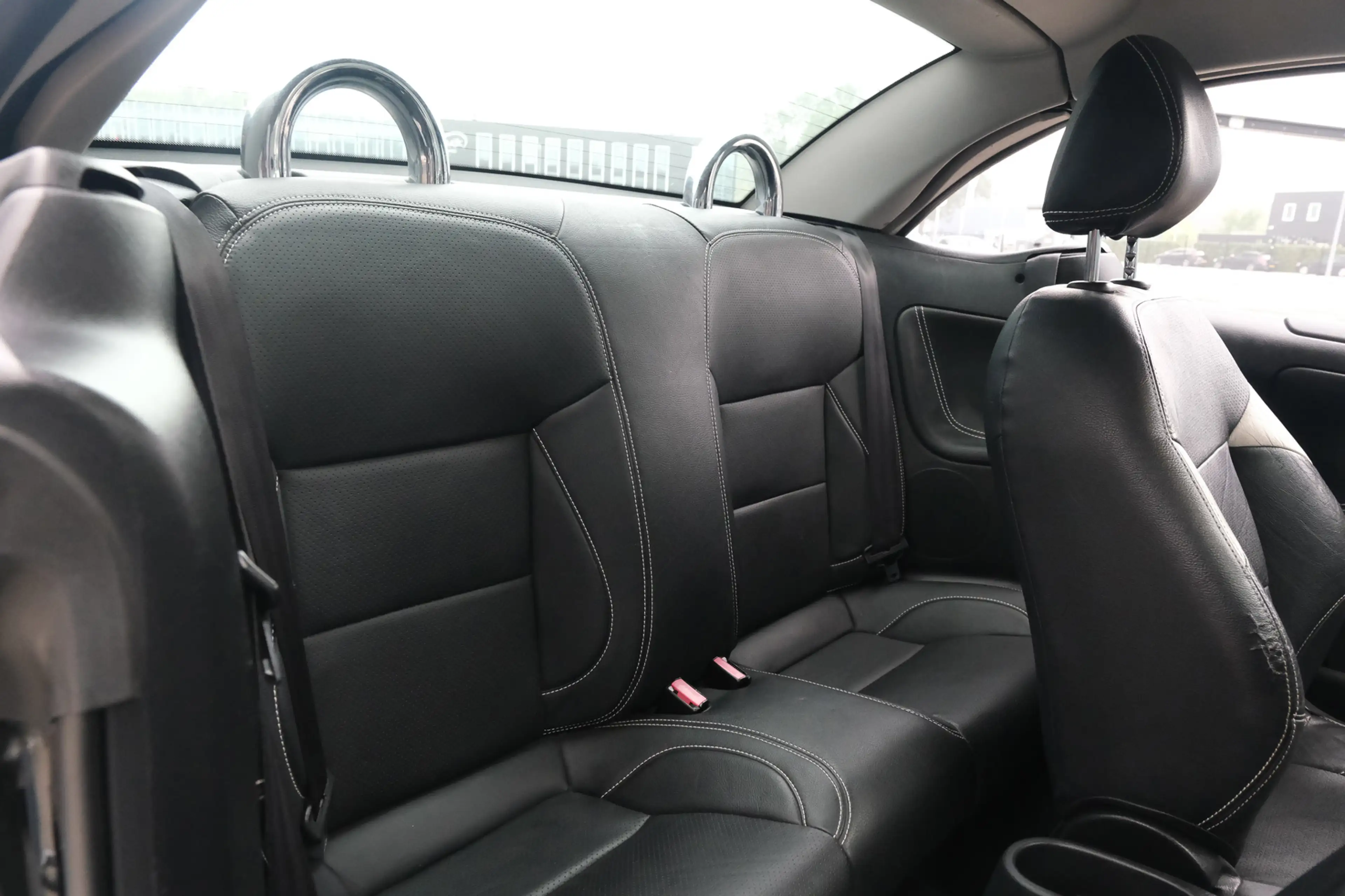 Peugeot 207 CC 1.6 VTi Noir & Blanc — photo 22