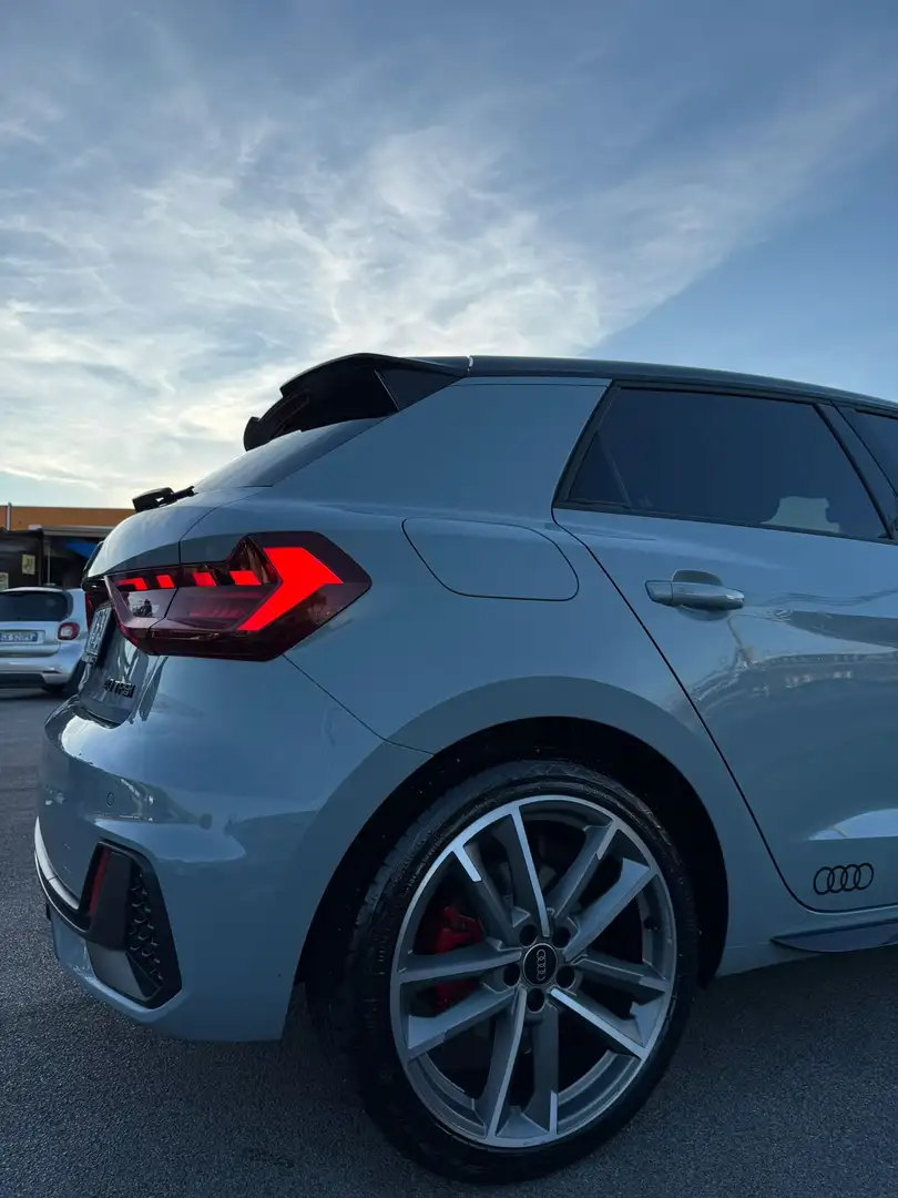 Audi A1 Sportback 40 2.0 tfsi competition 207cv sline Grigio - 2