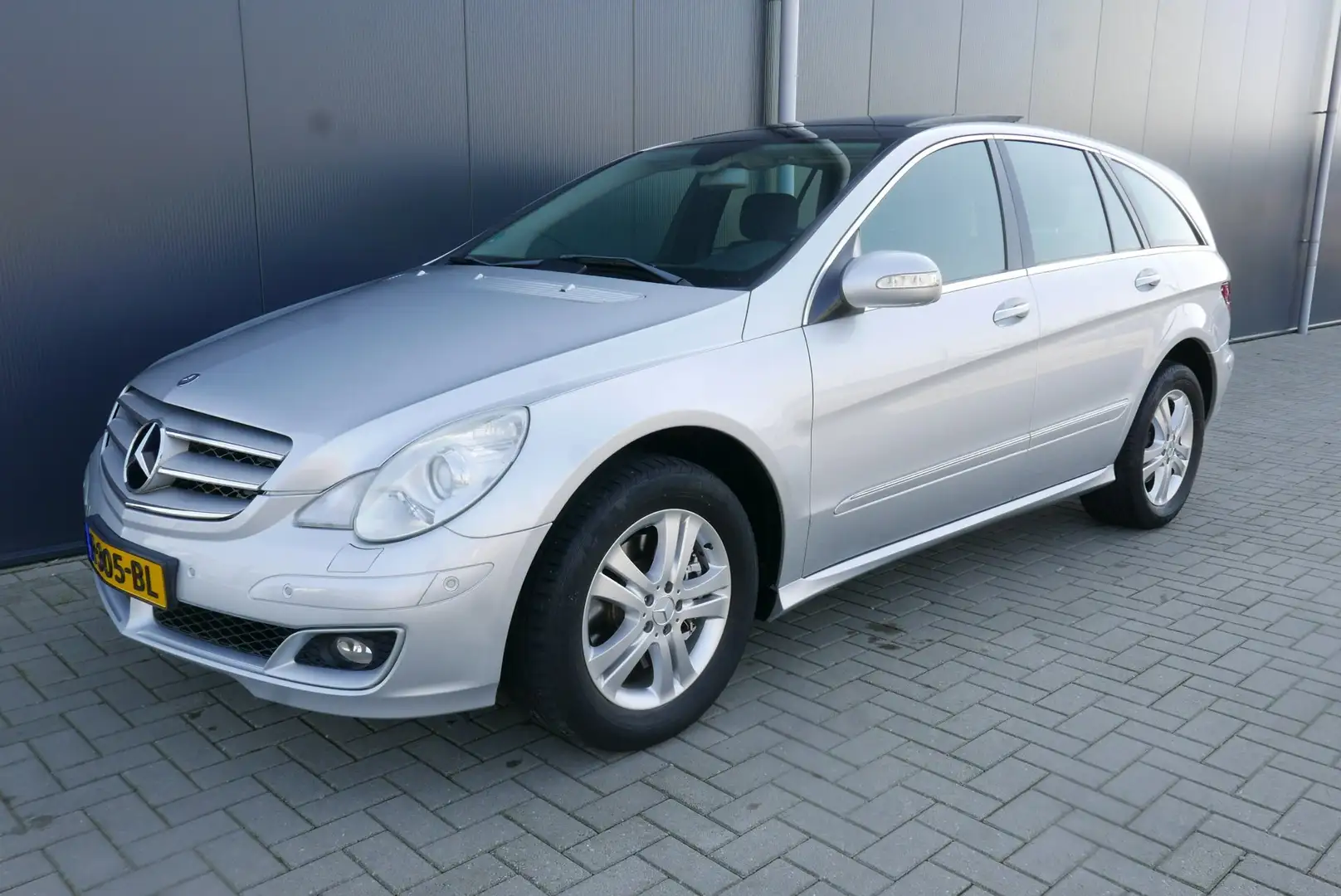 Mercedes-Benz R 500 4-Matic 306 PK 6 PERSOONS,PANORAMADAK. Grau - 2
