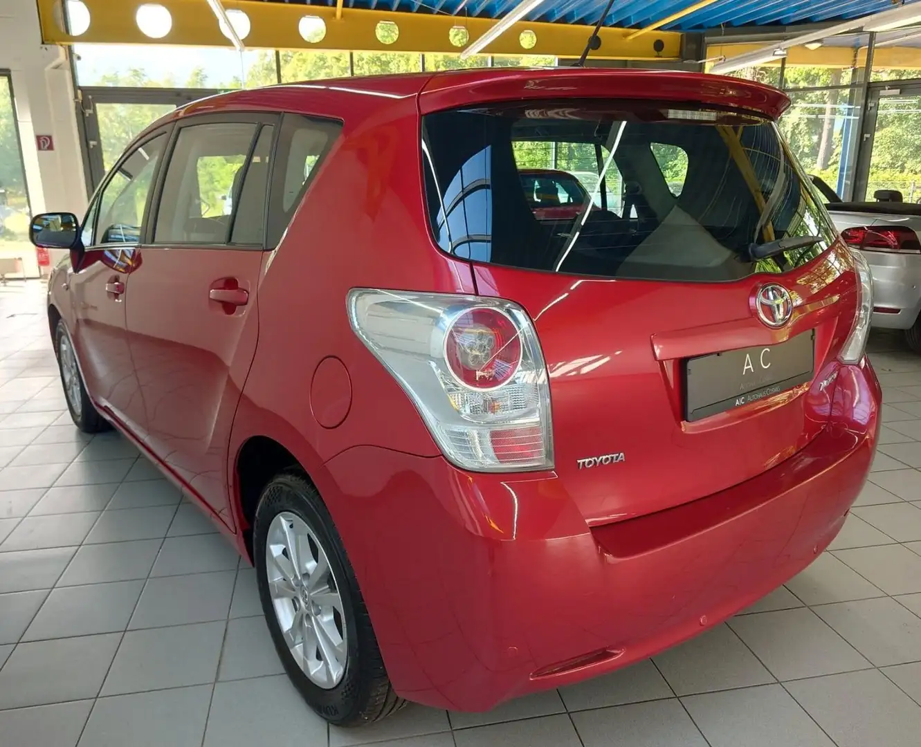 Toyota Verso Edition,Automatik,Panorama,7-Sitzer Rosso - 2