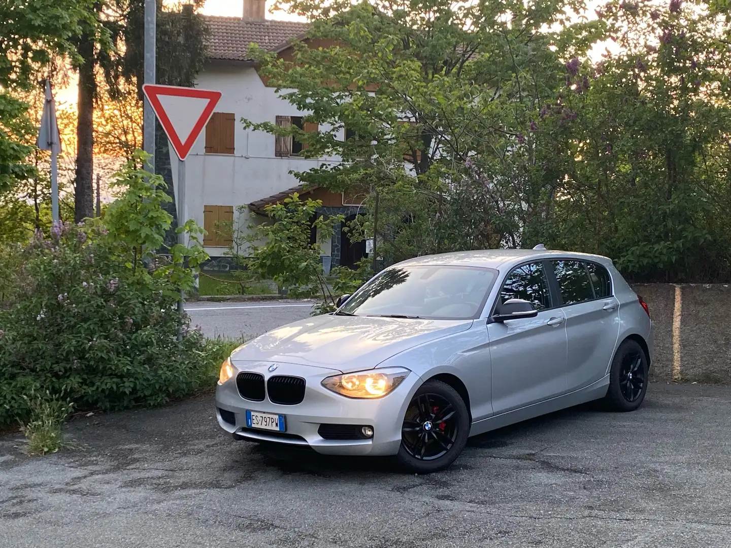 BMW 116 116d 5p eff.dynamics Business Grigio - 1