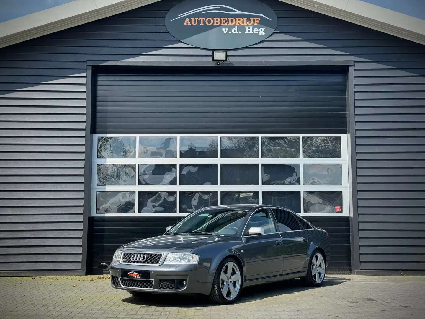 Audi RS6 Limousine 4.2 quattro RS6 C5 sedan uniek 94.250km! Gris - 1