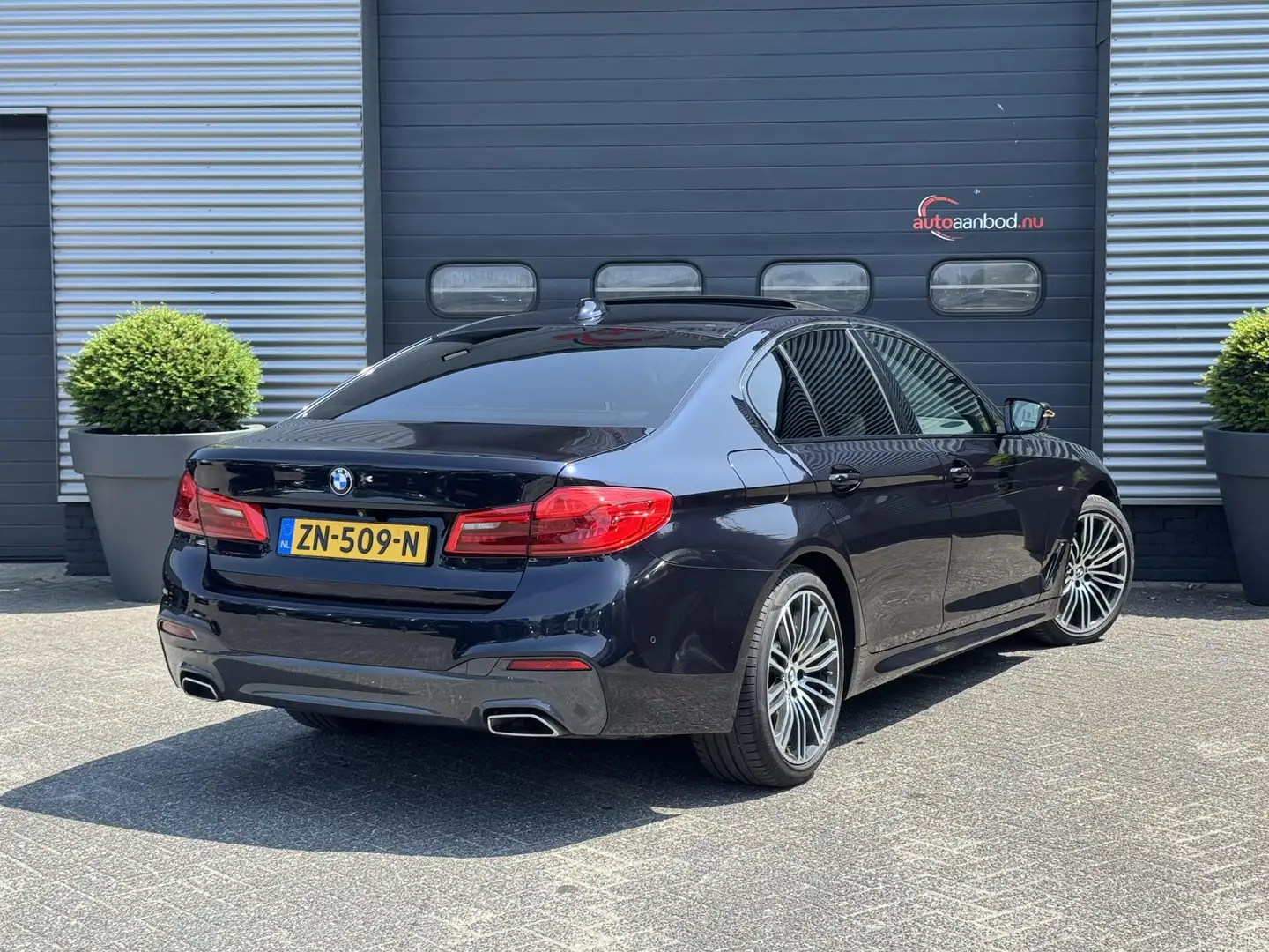 BMW 520 5-serie 520d High Executive M-Sport | Panoramadak Noir - 2