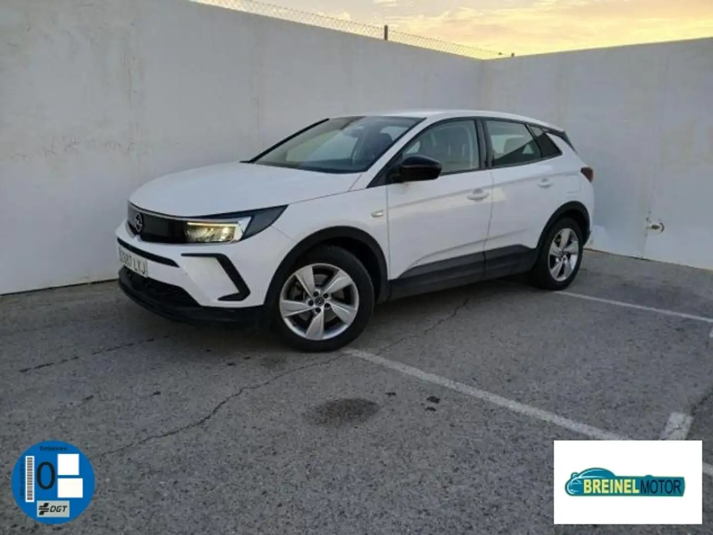 Opel Crossland X x business Edition Plug-in-Hybrid 1.6 turbo 225c Wit - 1