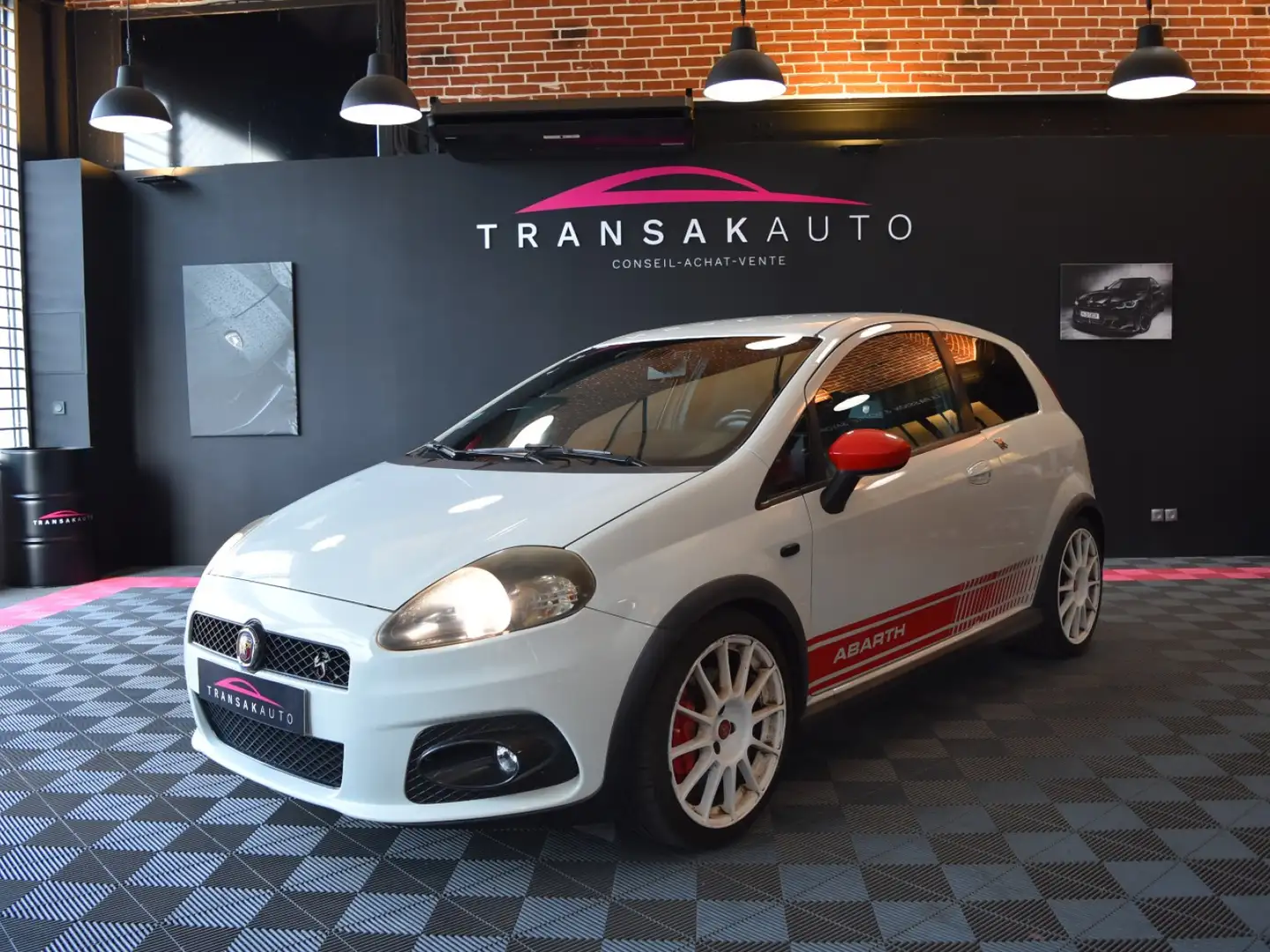 Abarth Grande Punto Avec Kit Esseesse Blanc - 1
