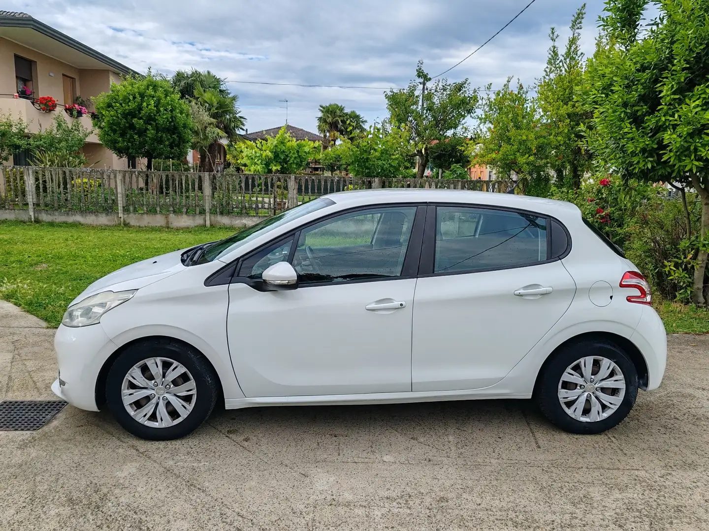 Peugeot 208 5p 1.4 vti 16v Access GPL 2014 - 2