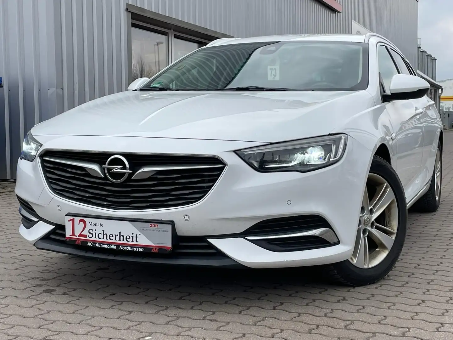 Opel Insignia B Sports Tourer Edition Blanc - 1