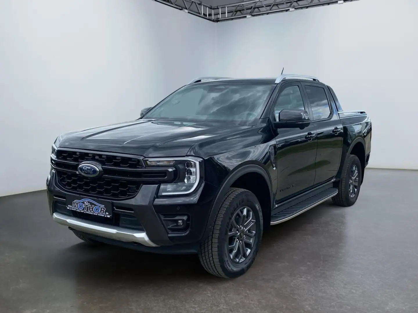 Ford Ranger Wildtrak 2,3L PHEV Silber und Schwarz erhältlich Silber - 2