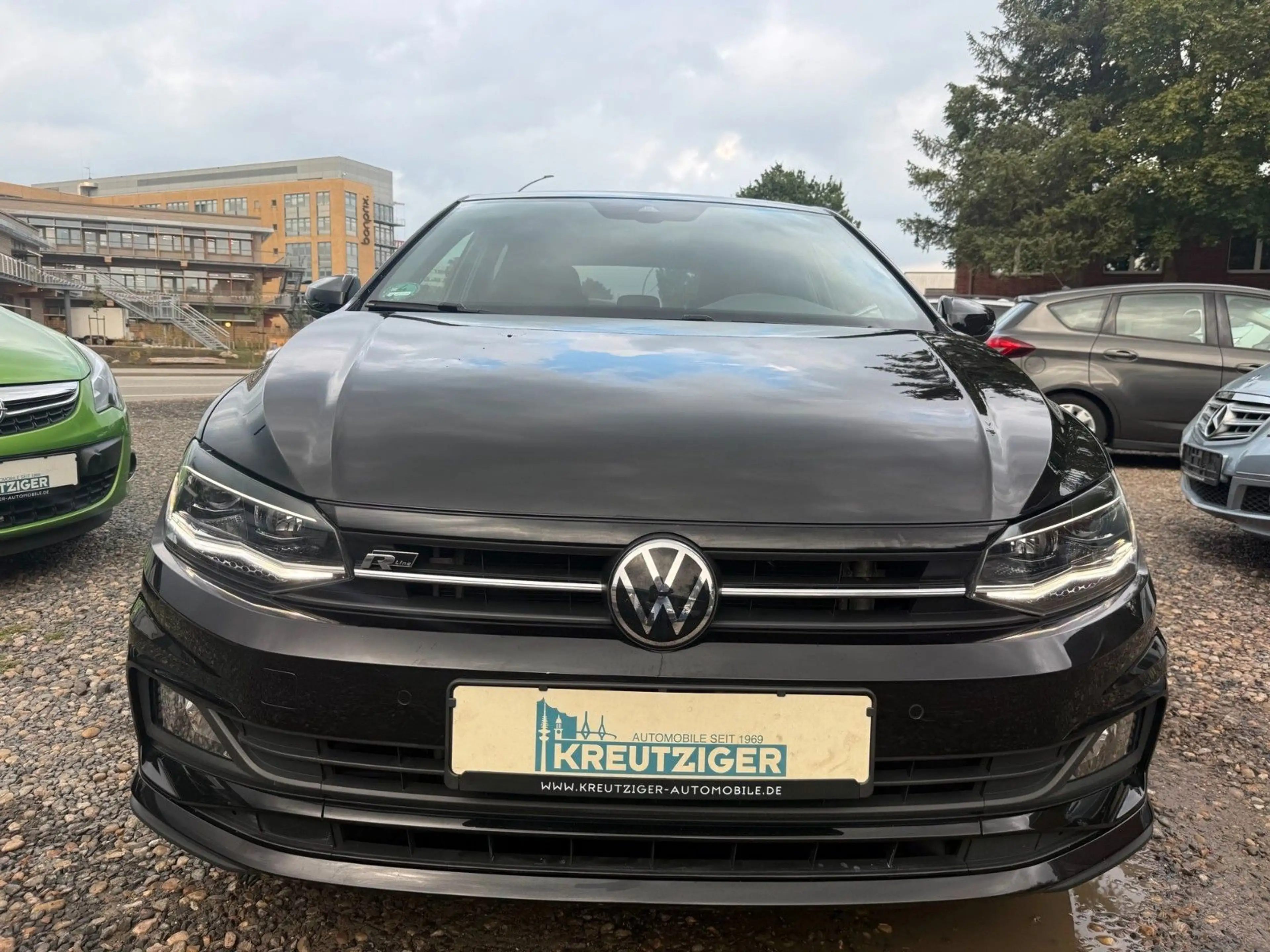 Volkswagen Polo VI Highline — photo 2