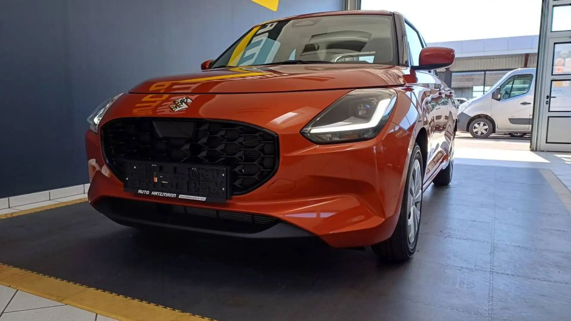 Suzuki Swift SWIFT Clear 1,2 82PS 5 Gang Orange - 2