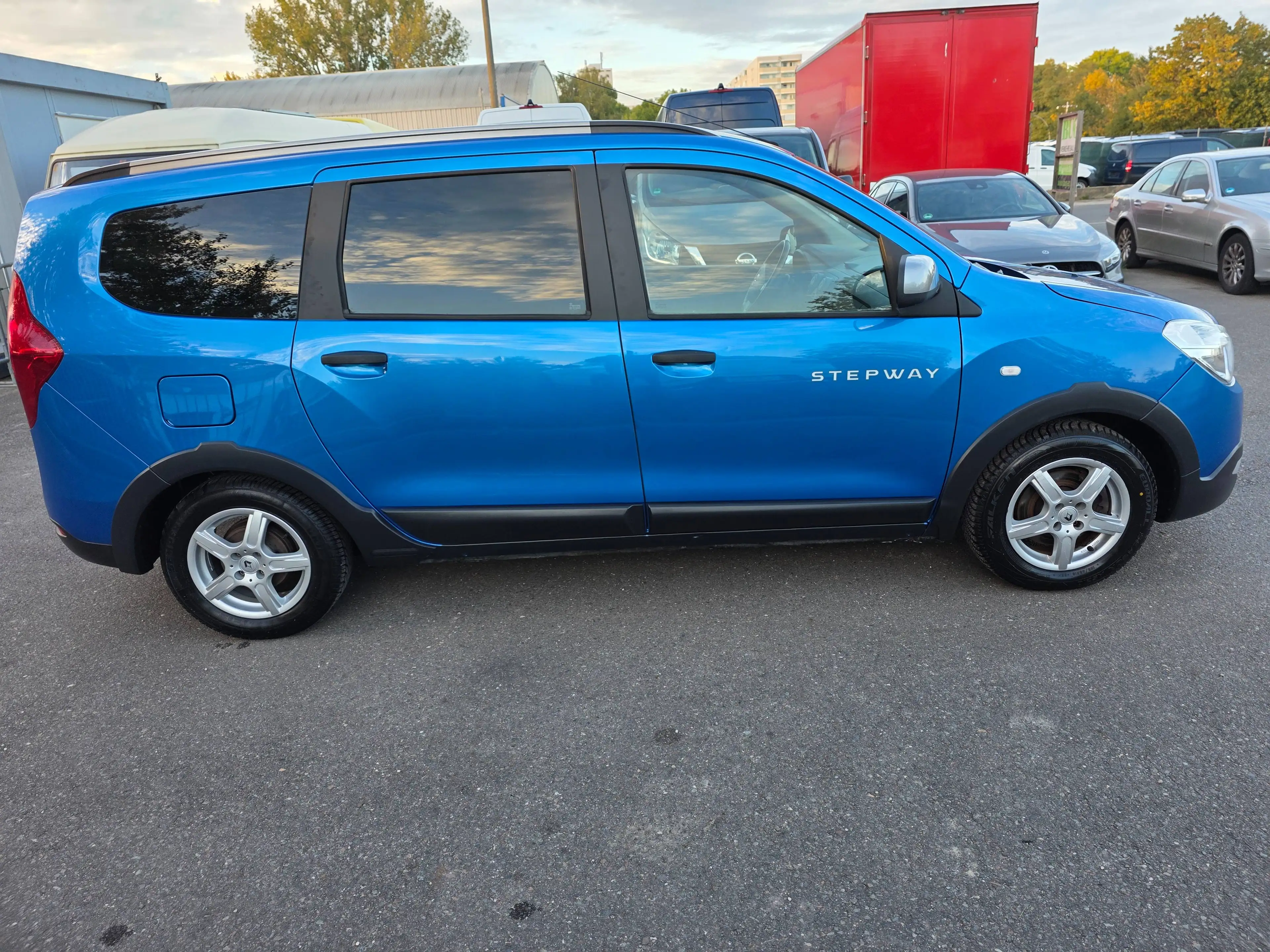 Dacia Lodgy Stepway — photo 8