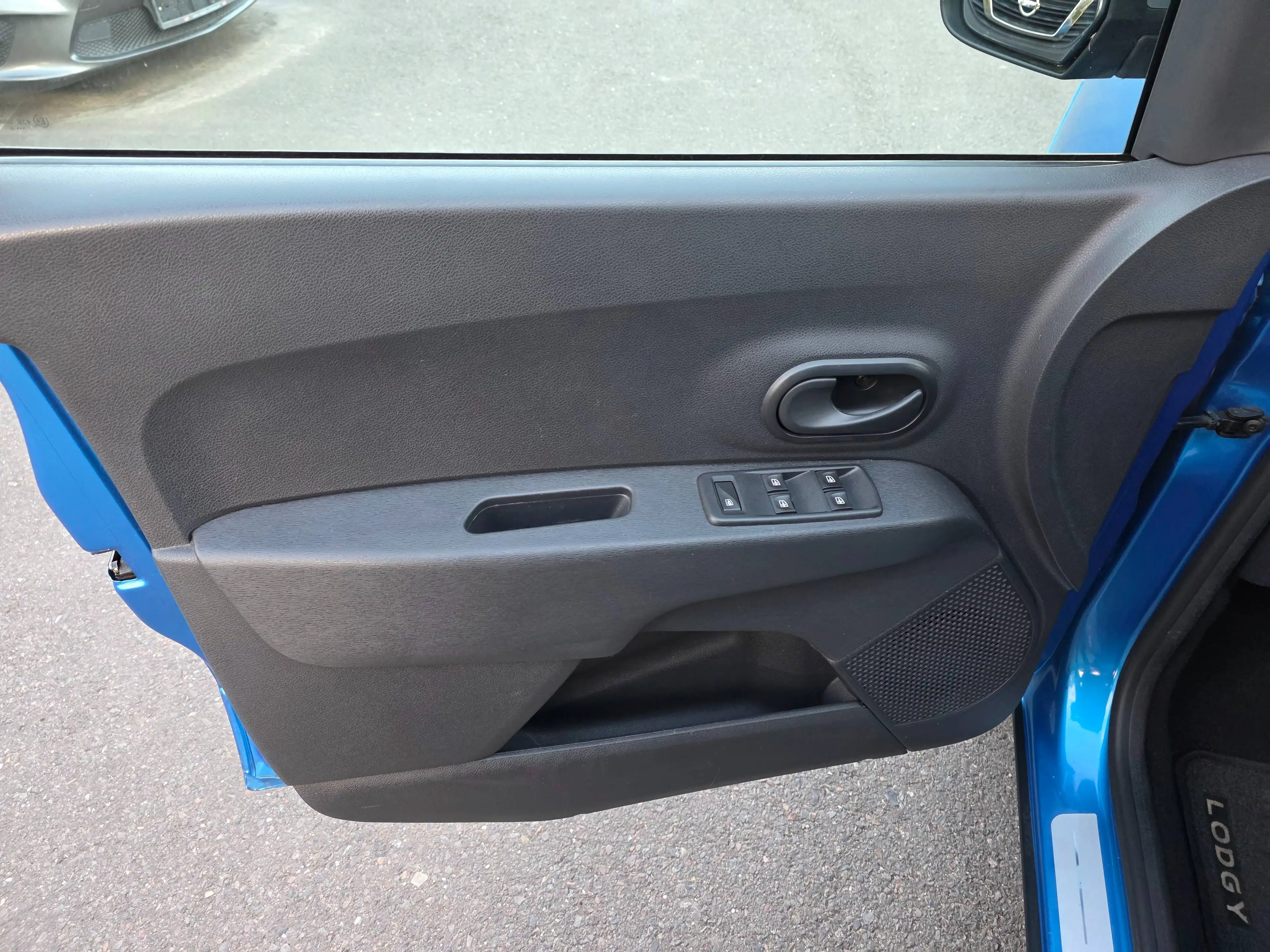 Dacia Lodgy Stepway — photo 12
