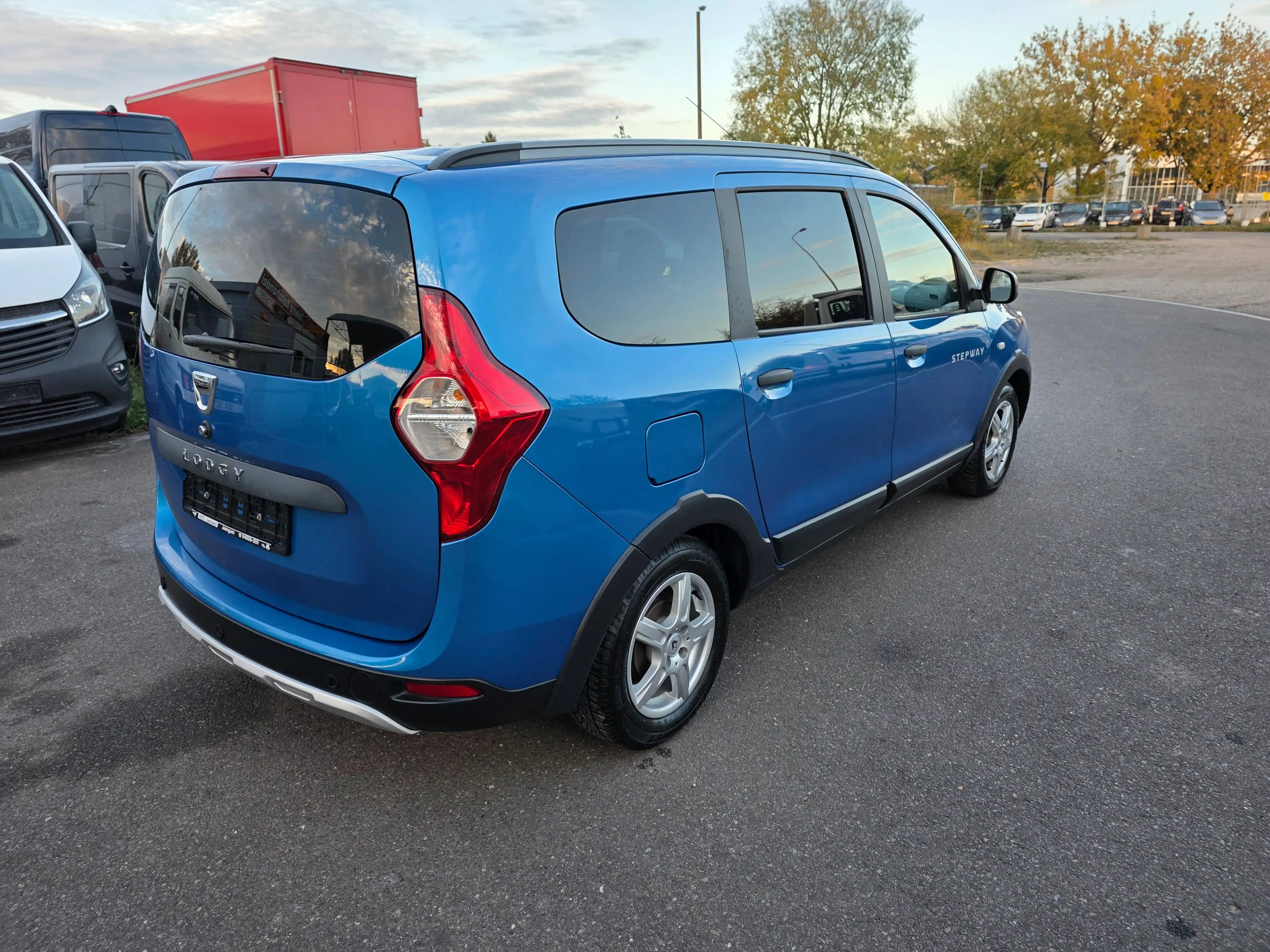 Dacia Lodgy Stepway — photo 4