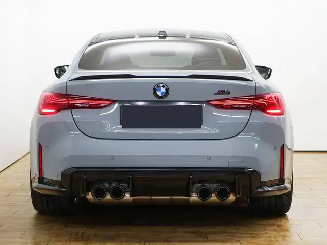 BMW M4 view 14