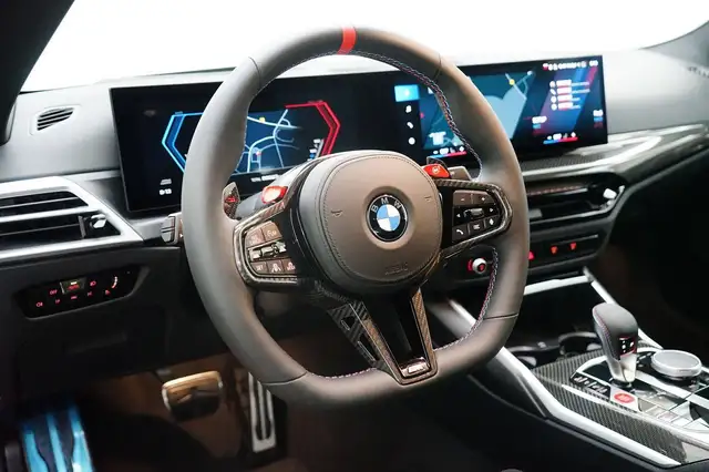 BMW M4 view 7