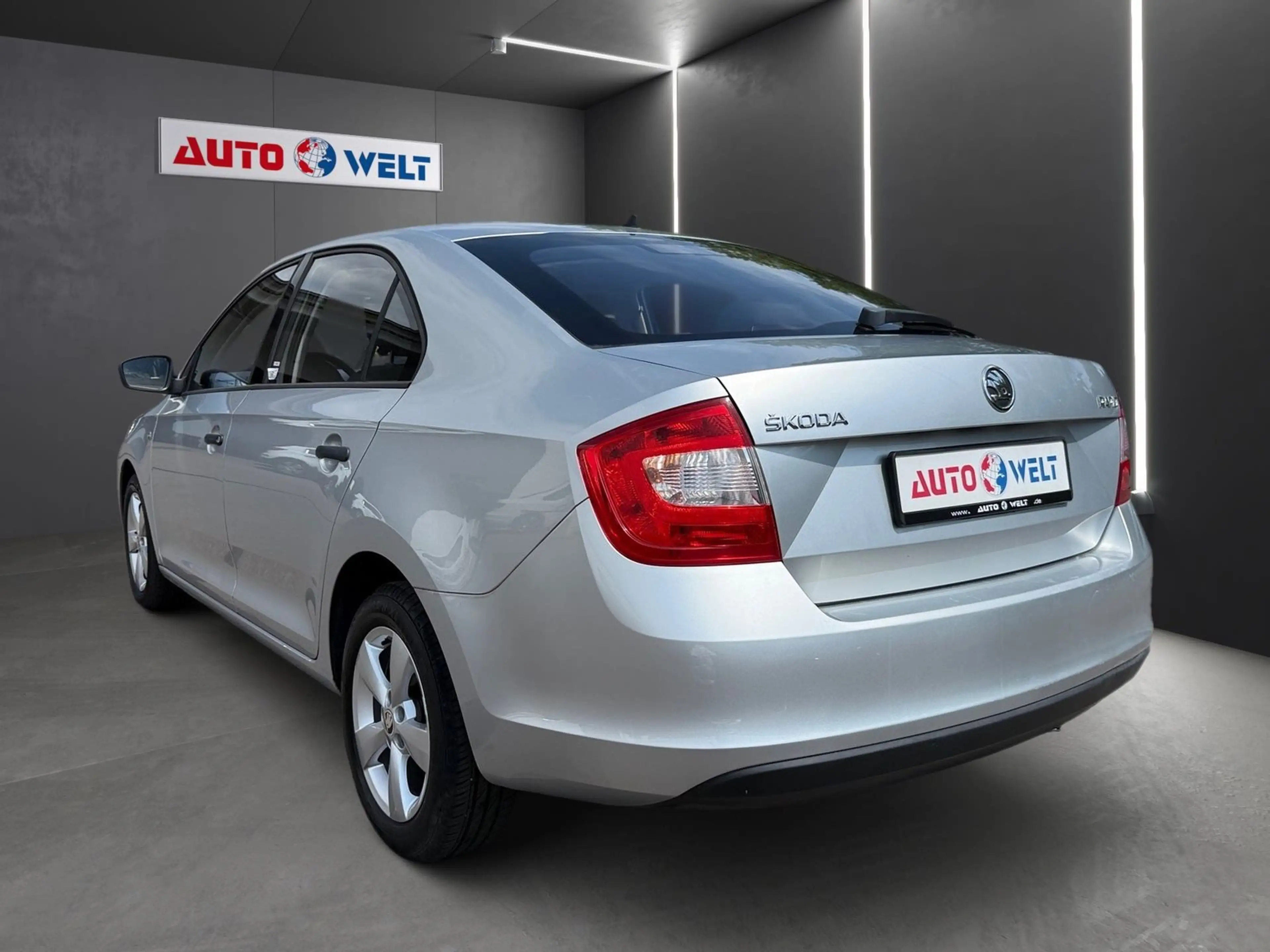 Skoda Rapid/Spaceback 1.6 TDI Greentec Klima — photo 5