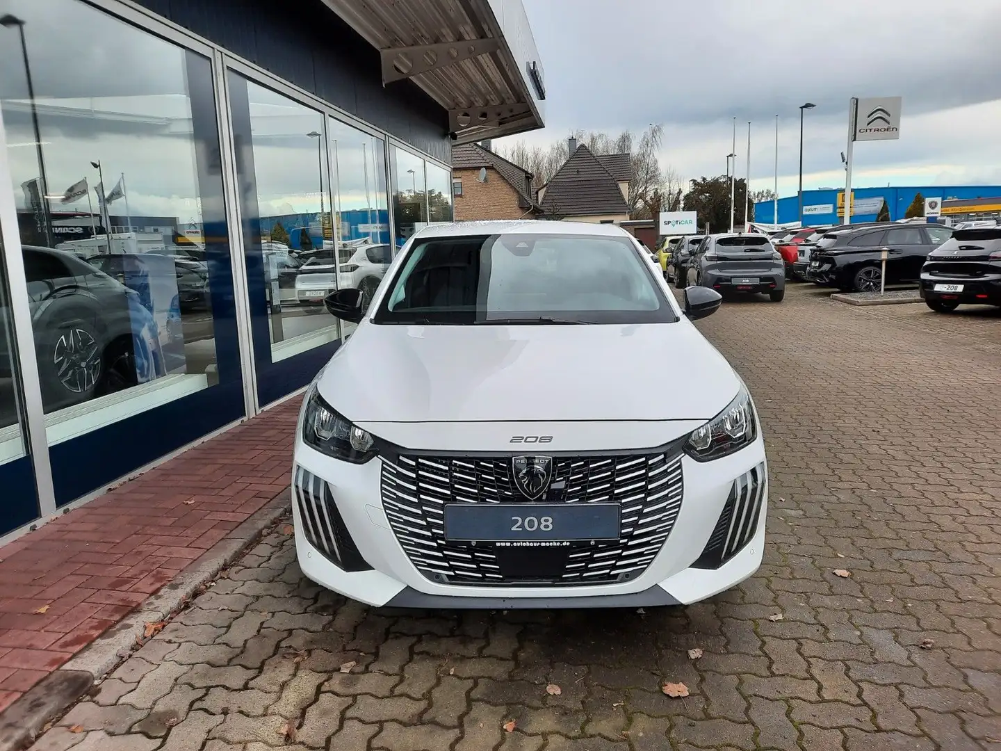 Peugeot 208 Allure  AKLIMA NAVI SH RKAMERA ALUS Weiß - 1
