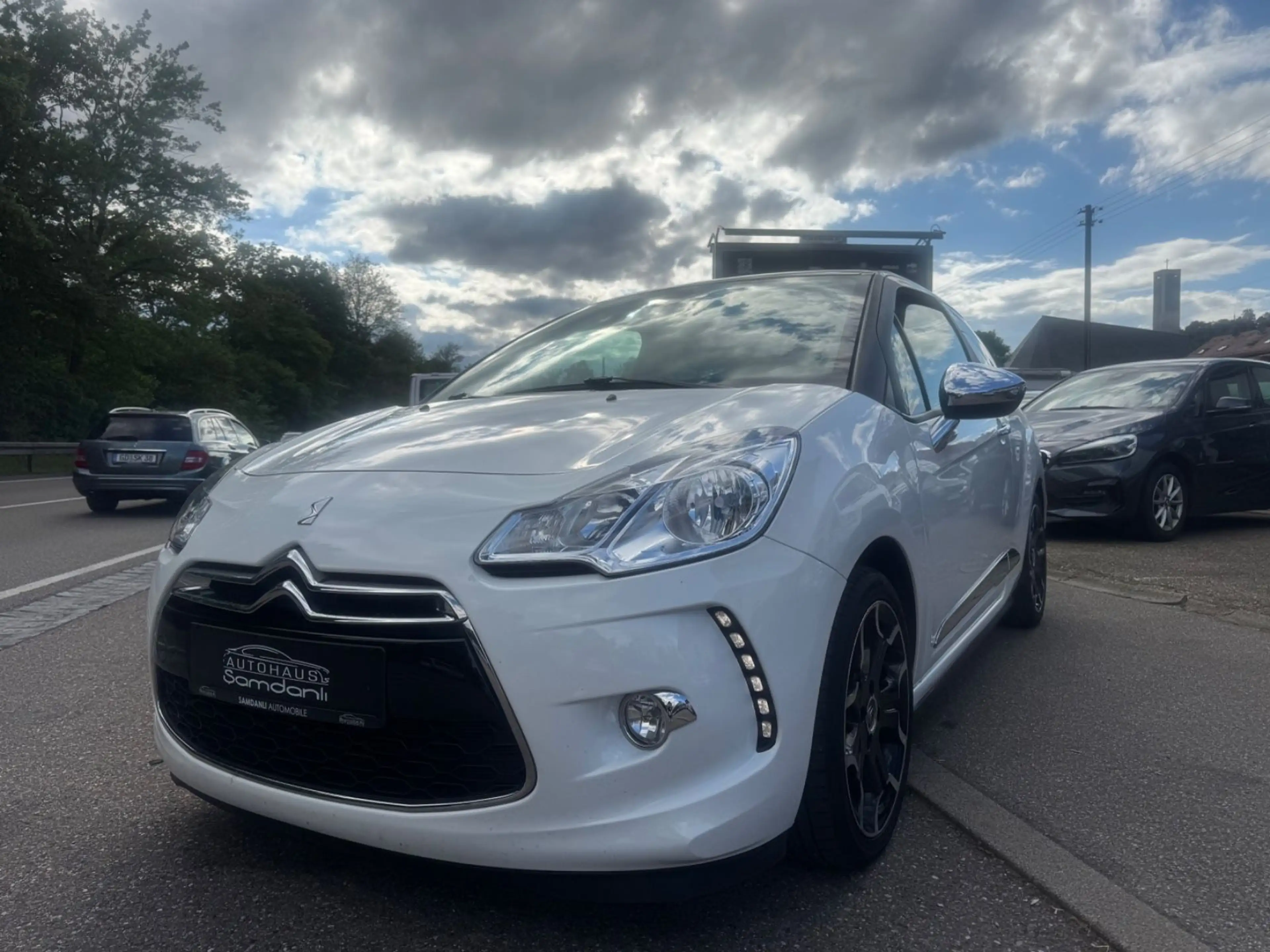 Citroen DS3 SportChic*TOP GEPFLEGT*2.HAND*PDC*BLUETOOTH — photo 2