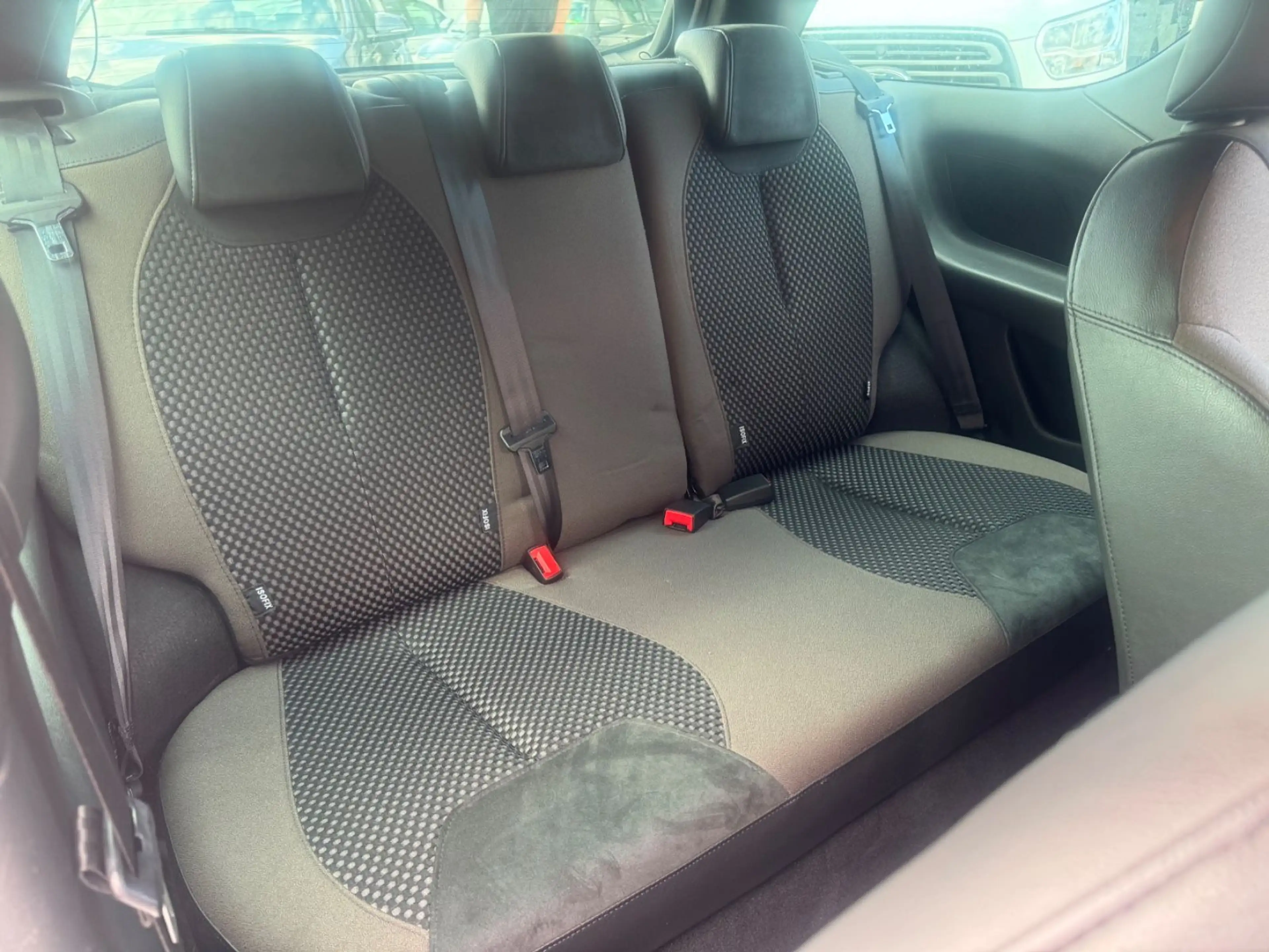 Citroen DS3 SportChic*TOP GEPFLEGT*2.HAND*PDC*BLUETOOTH — photo 9