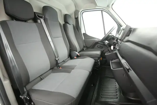 Renault Master view 10