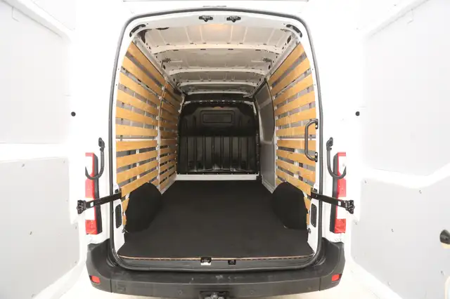 Renault Master view 3