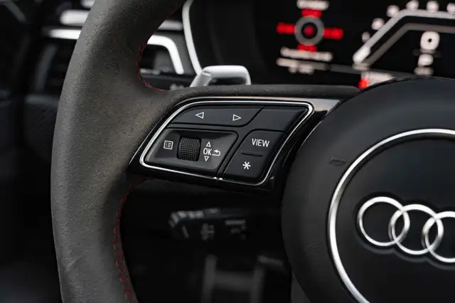 Audi RS4 view 13