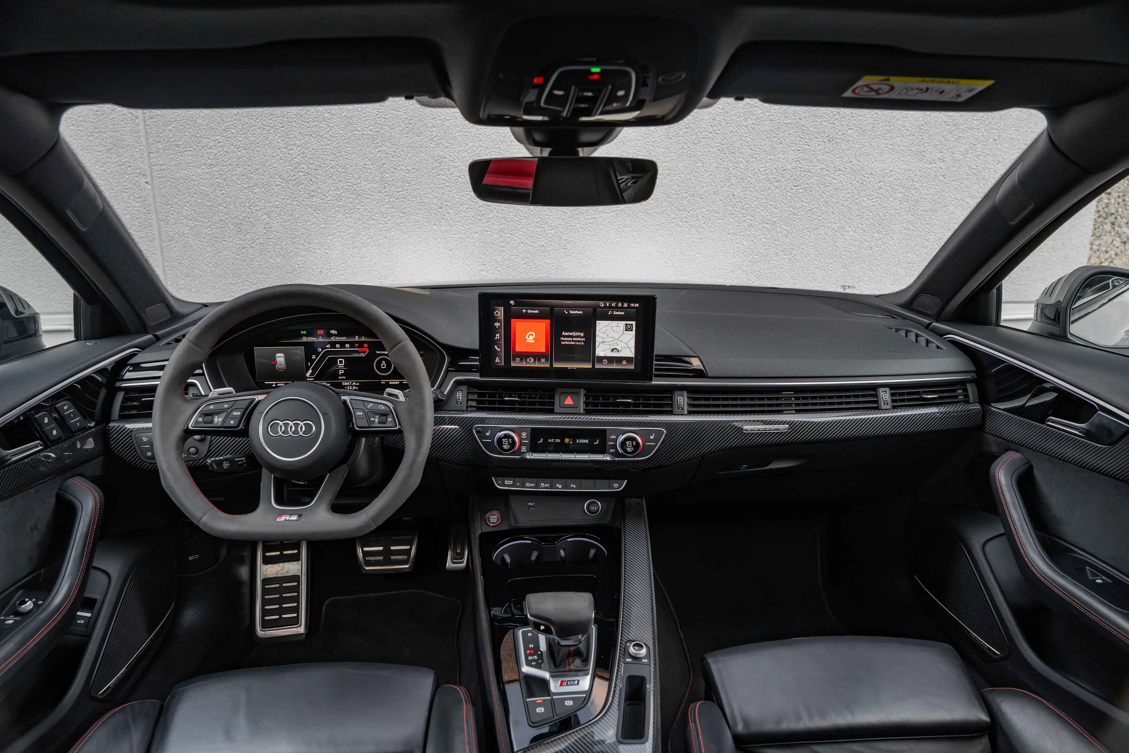 Audi RS4 Avant Quattro PANO/MATRIX/B&O/ACC/360°/AMBIENTE/HUD/ — photo 10
