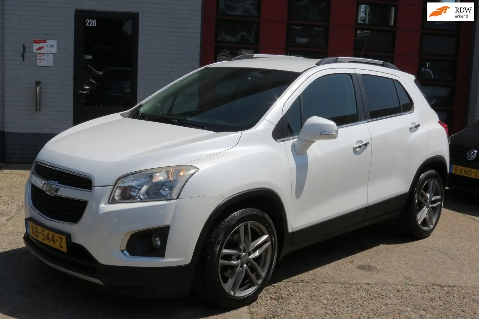 Chevrolet Trax 1.6 LT , NAVI, AIRCO , Cr Contr , Trekhaak Weiß - 1