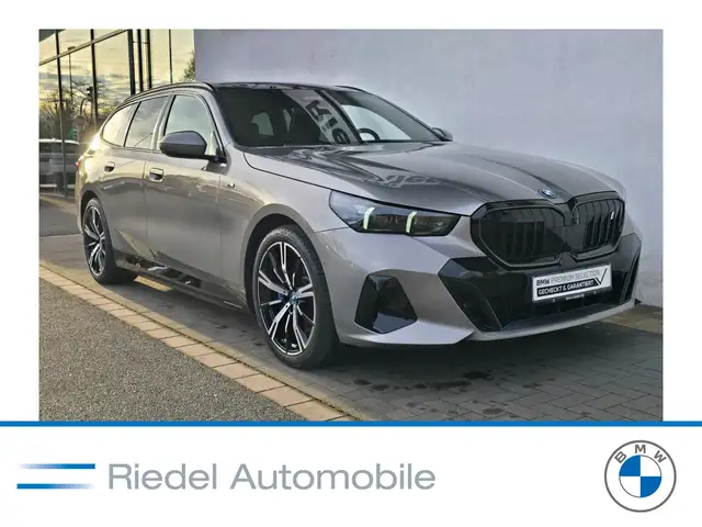 BMW i5 eDrive40 M SportpaketPro Pano AHK DAPro PAPro
