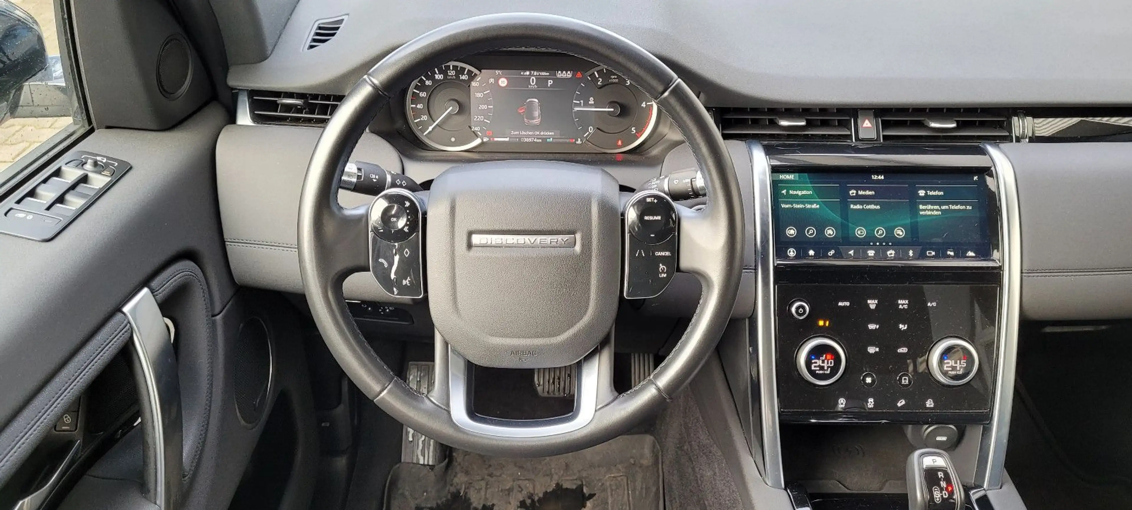 Land Rover Discovery Sport Basis AWD AT — photo 10