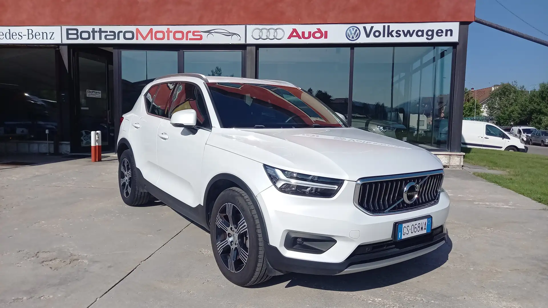 Volvo XC40 2.0 d4 Inscription awd geartronic my20 Blanc - 1