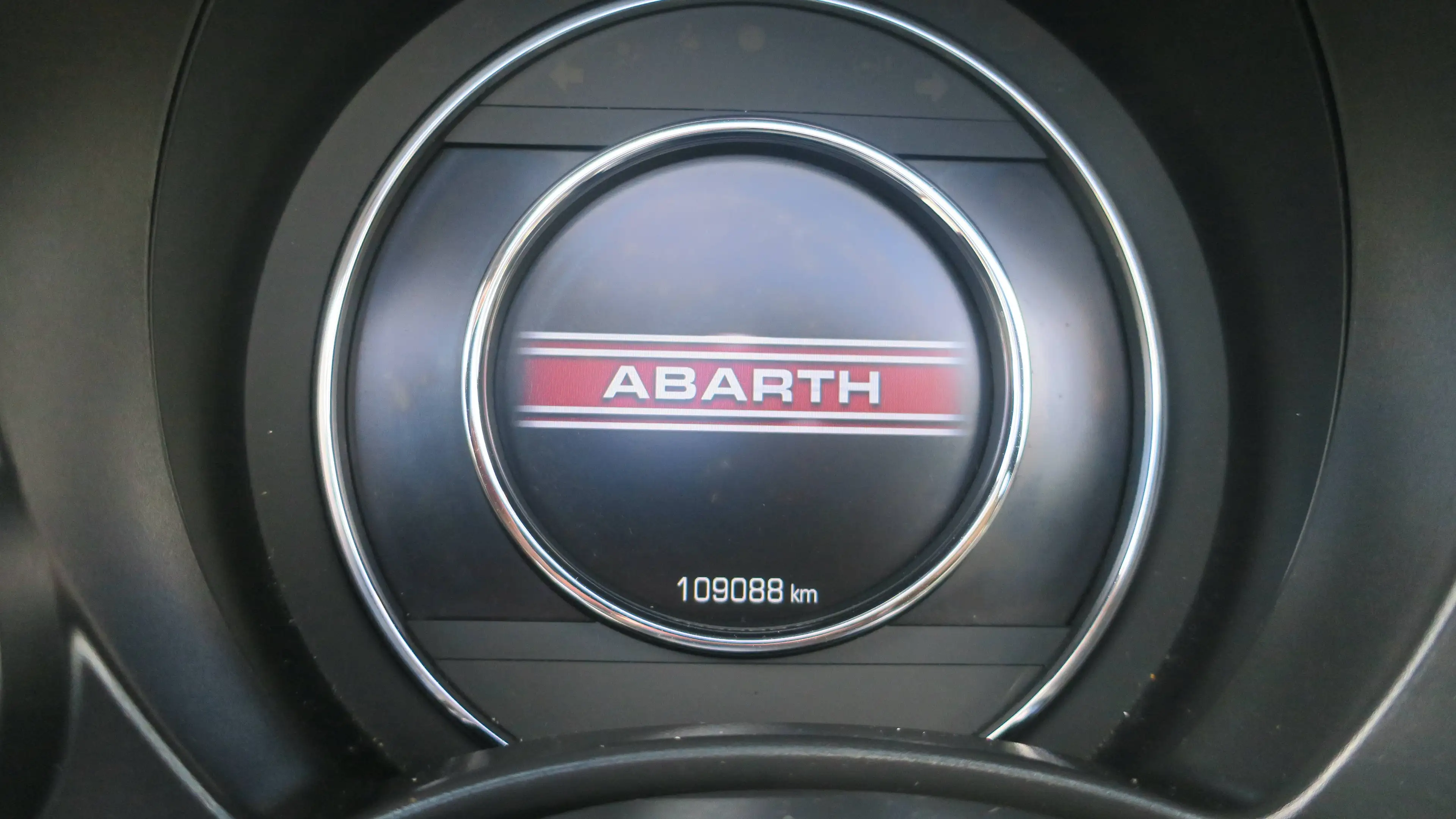 Abarth 595 Competizione 595C 1.4 T-Jet Competizione Cabrio — photo 10