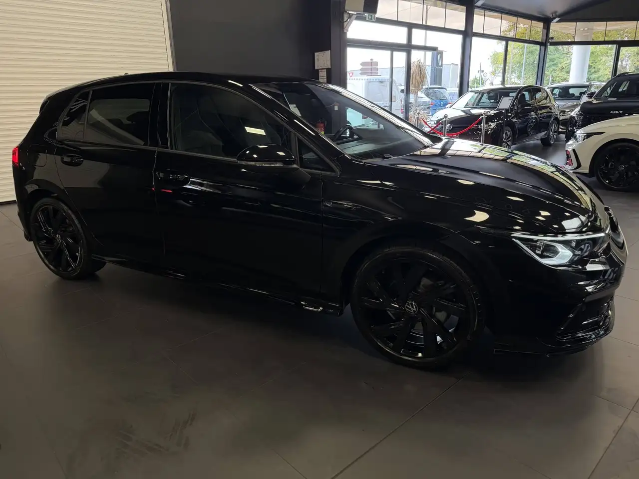 Volkswagen Golf Standard Model — photo 4
