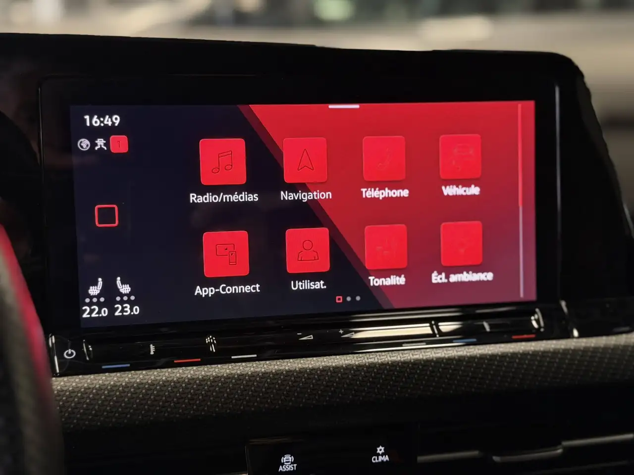 Volkswagen Golf Standard Model — photo 32