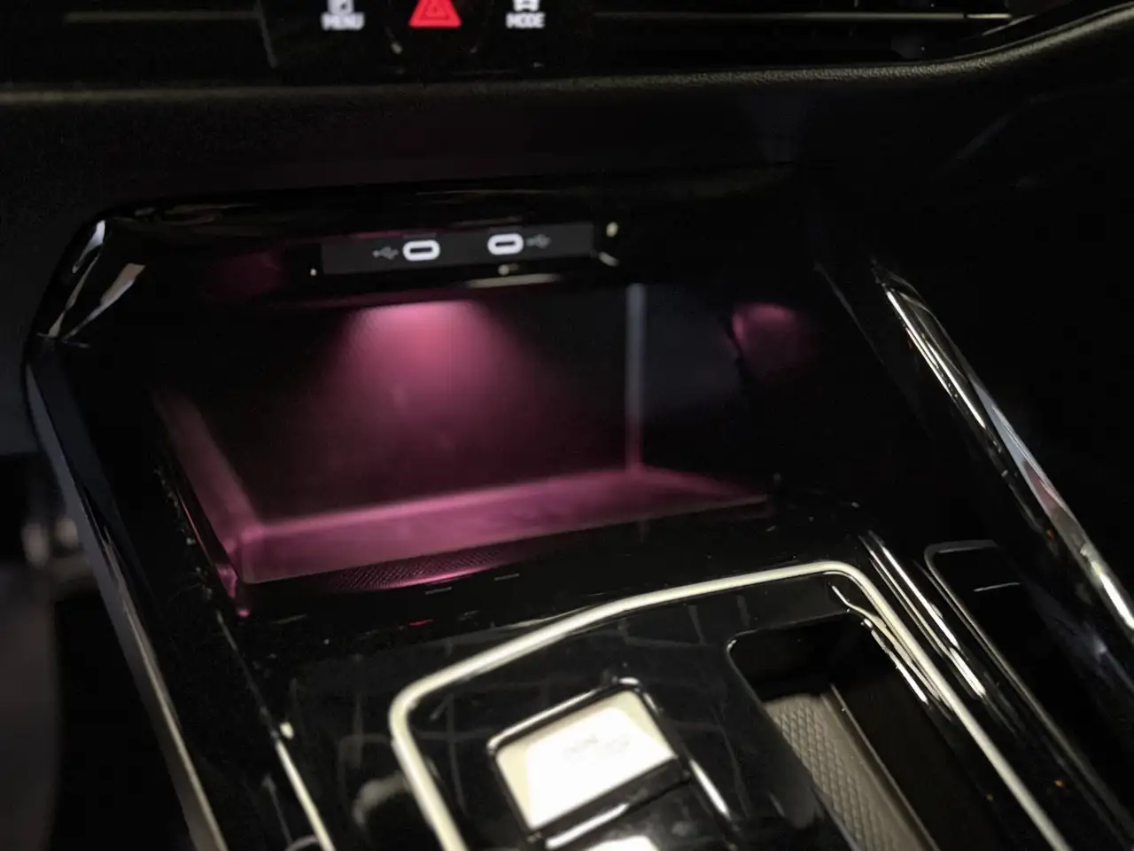 Volkswagen Golf Standard Model — photo 31