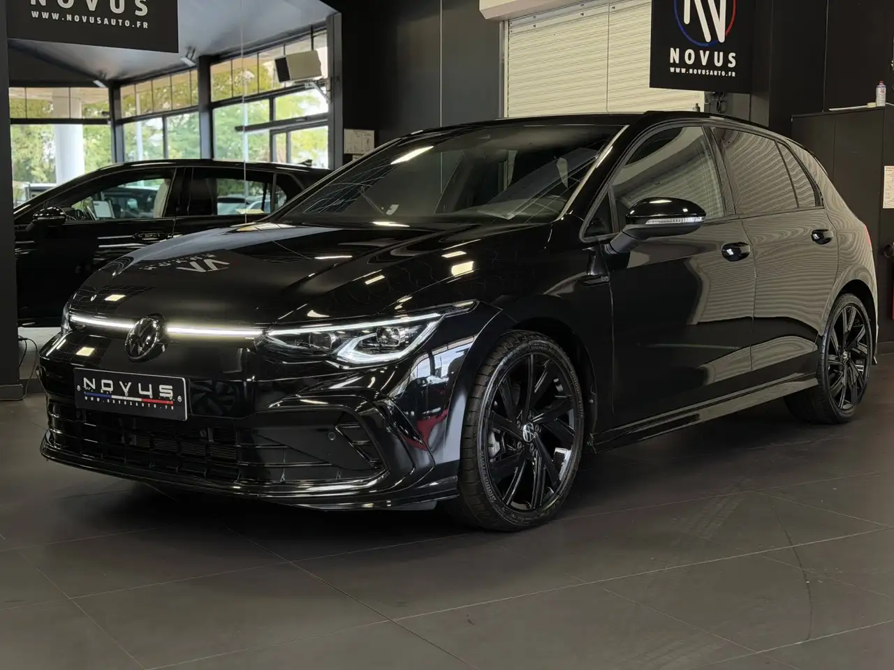 Volkswagen Golf Standard Model