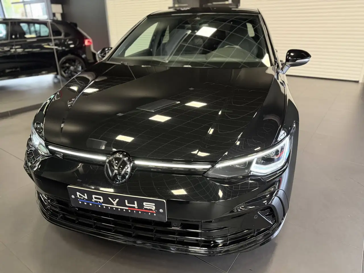 Volkswagen Golf Standard Model — photo 3