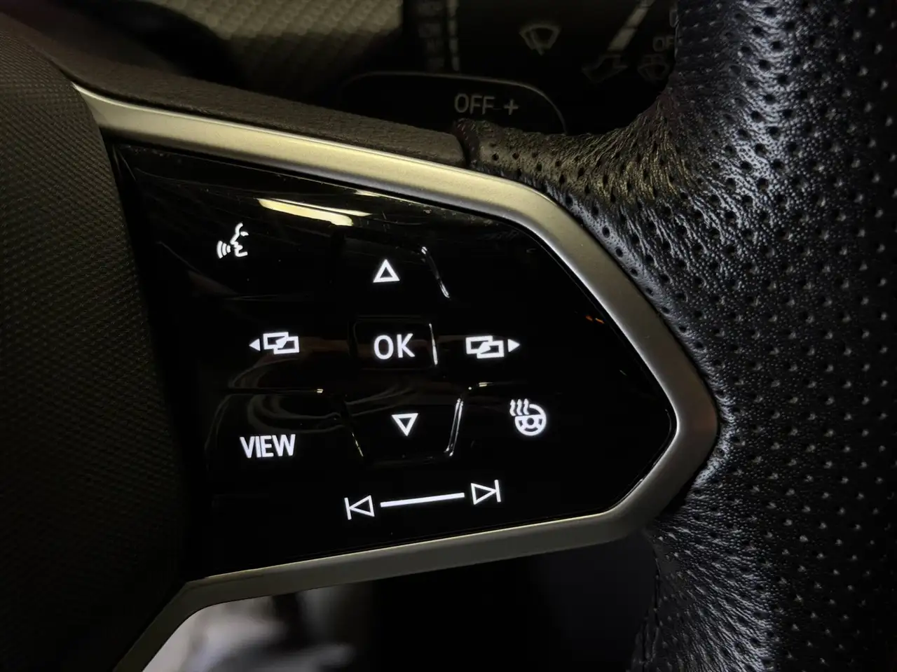 Volkswagen Golf Standard Model — photo 30