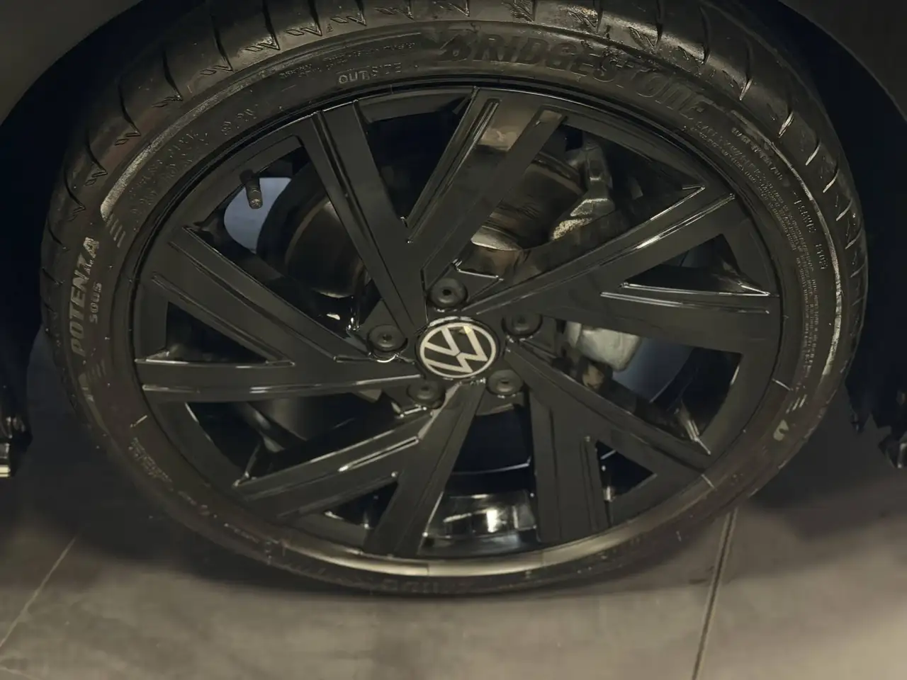 Volkswagen Golf Standard Model — photo 6