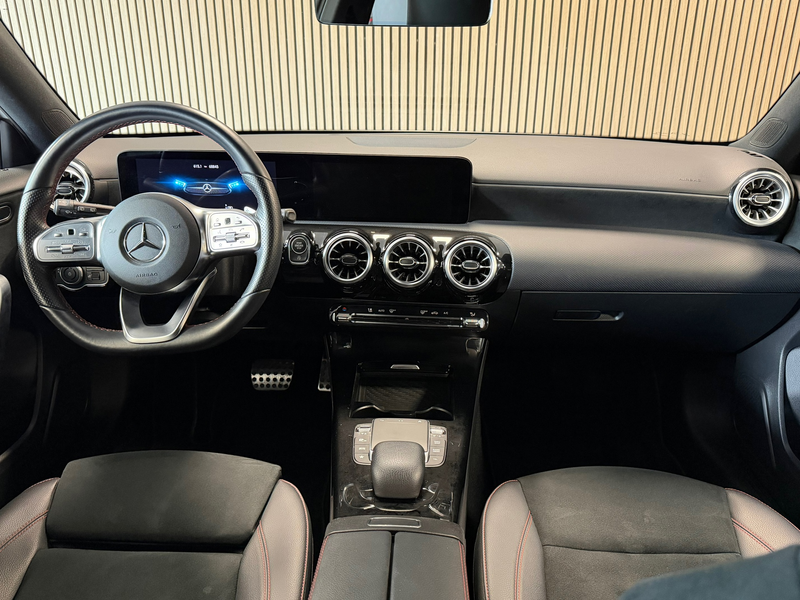 Mercedes-Benz A 180 AMG Line AUT. SFEERVERLICHTING CAMERA NAVIGATIE CR — photo 11