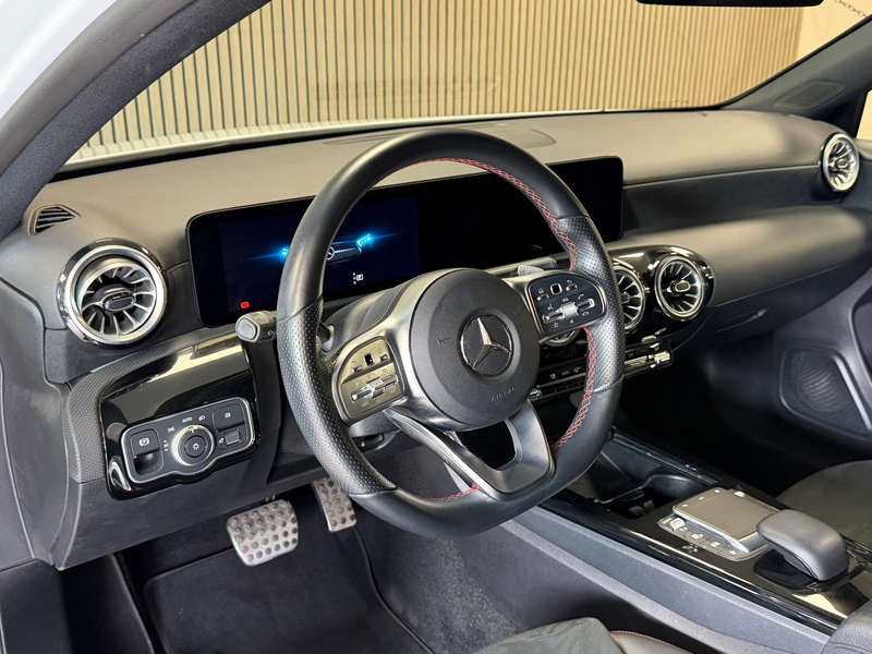 Mercedes-Benz A 180 AMG Line AUT. SFEERVERLICHTING CAMERA NAVIGATIE CR — photo 12