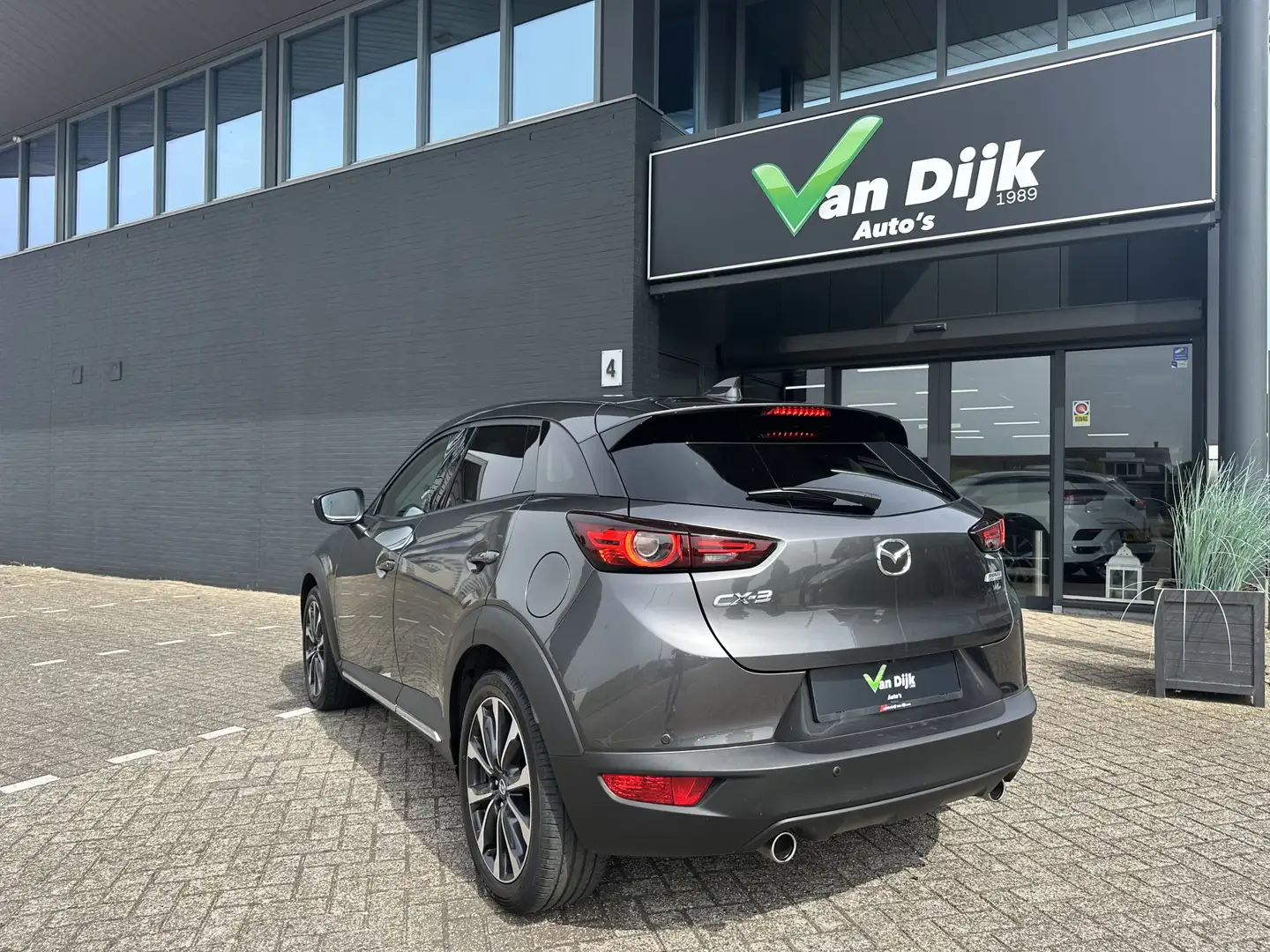 Mazda CX-3 2.0 GT-M Autom.Navi Camera Bose Head-Up Hnědá - 2