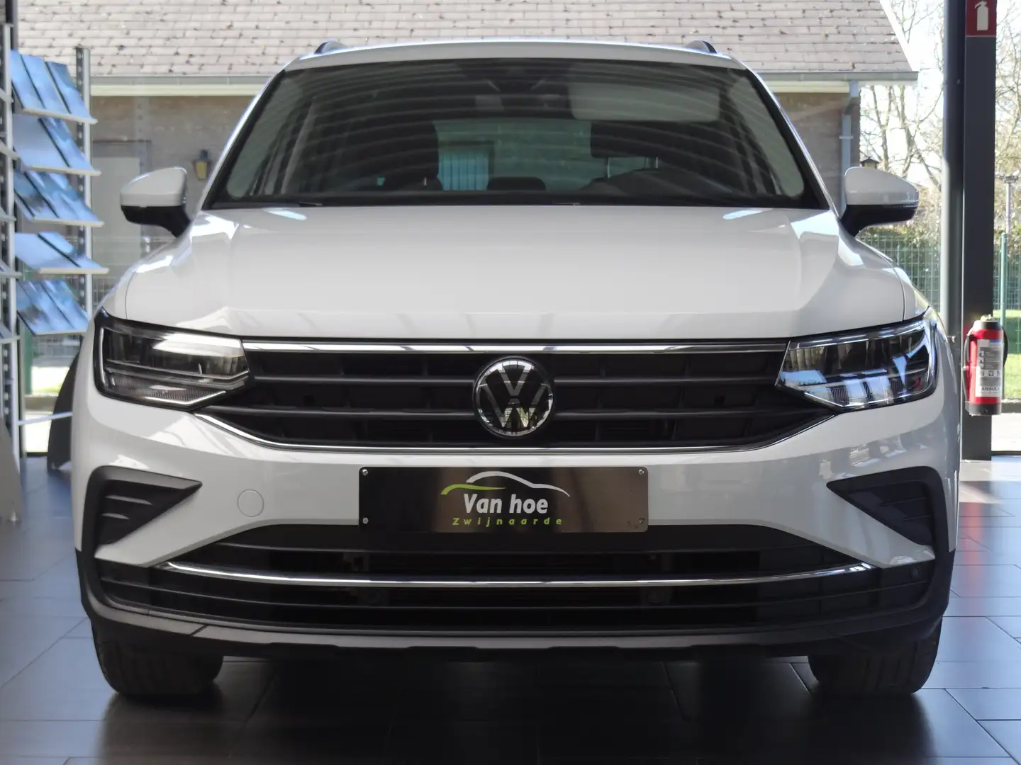 Volkswagen Tiguan 1.5 TSI ACT Life Business OPF Wit - 2