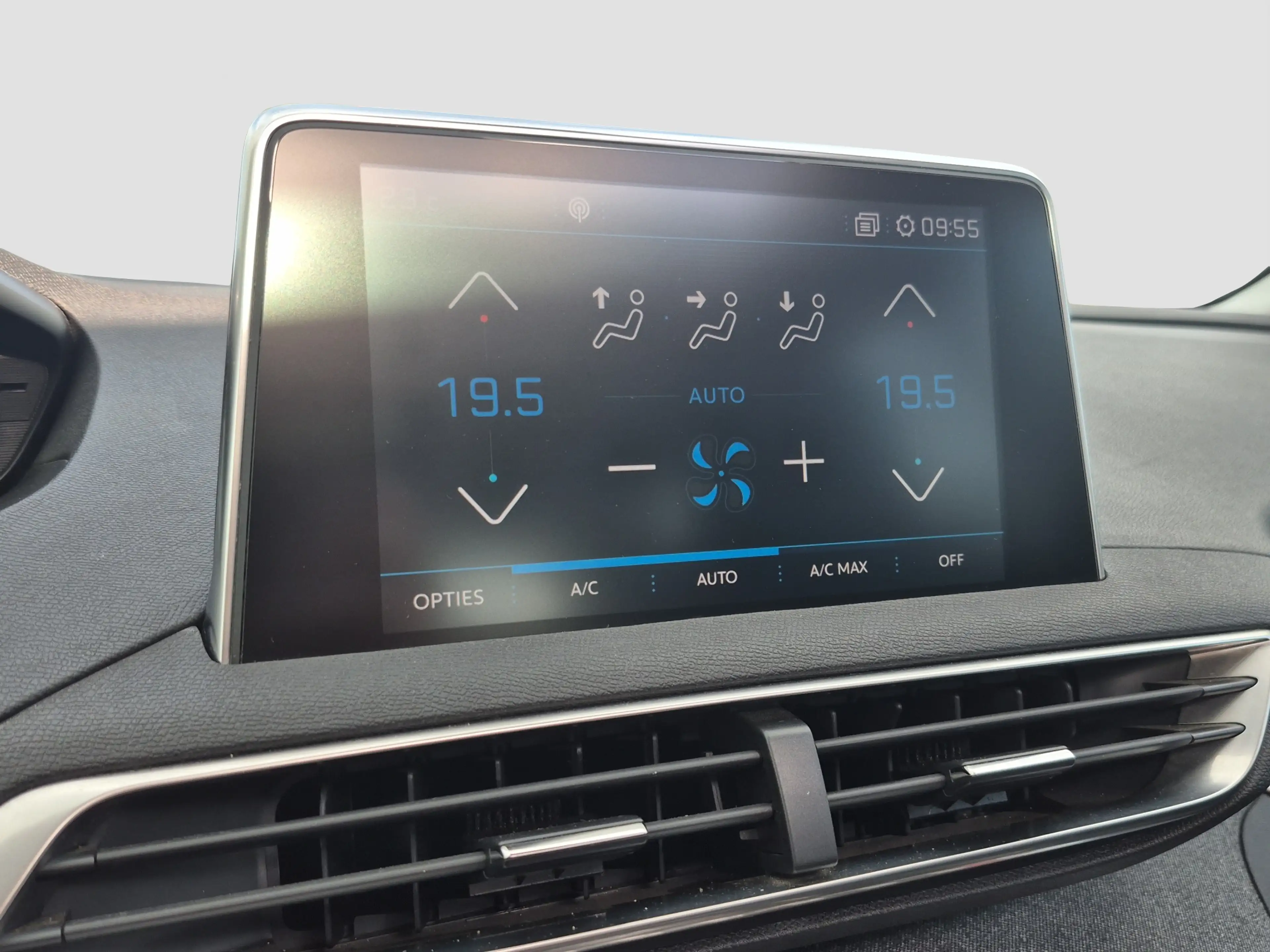 Peugeot 5008 1.2 PureTech Allure Panoramadak | Camera | Parkeer — photo 25