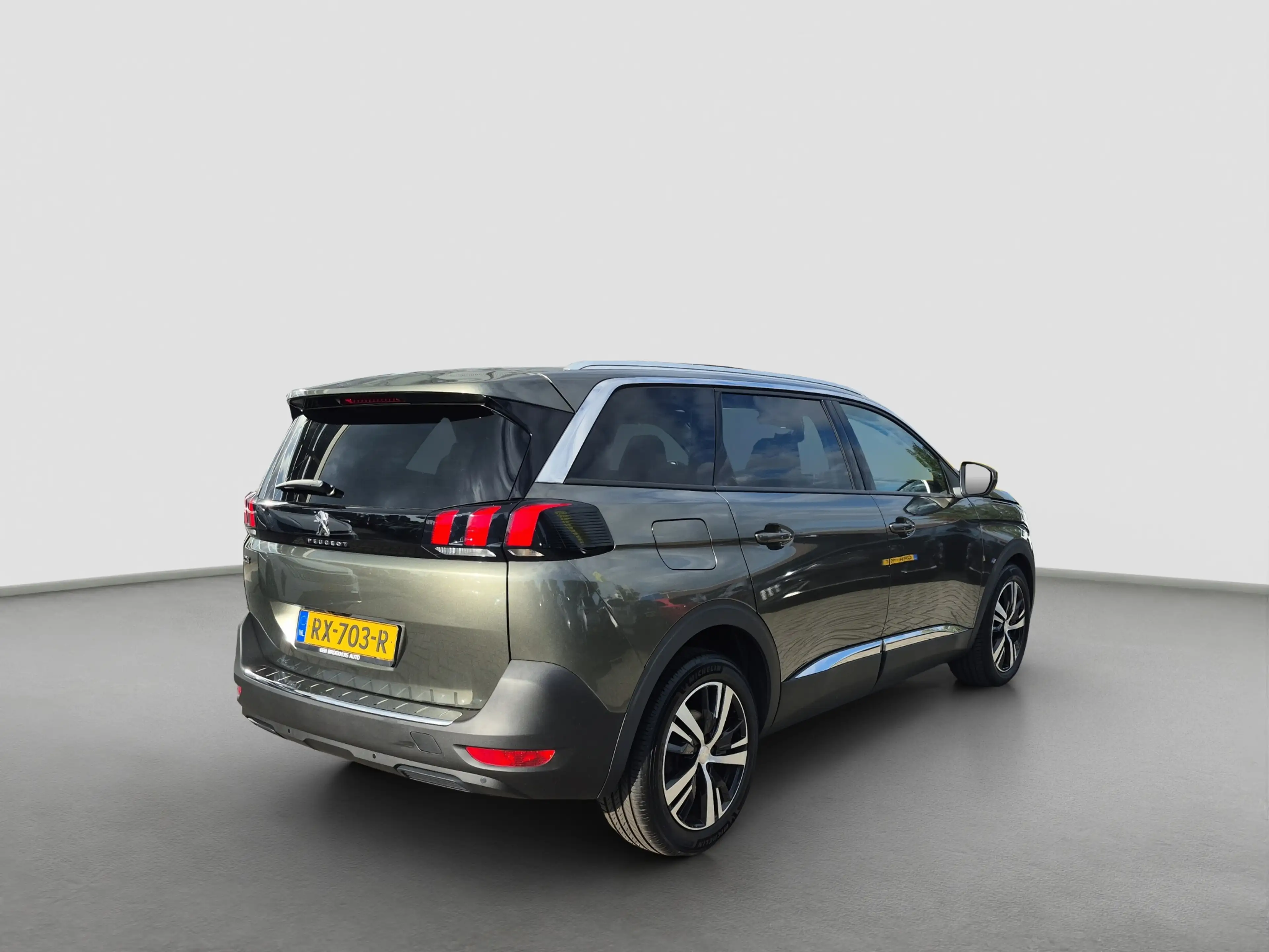 Peugeot 5008 1.2 PureTech Allure Panoramadak | Camera | Parkeer — photo 4