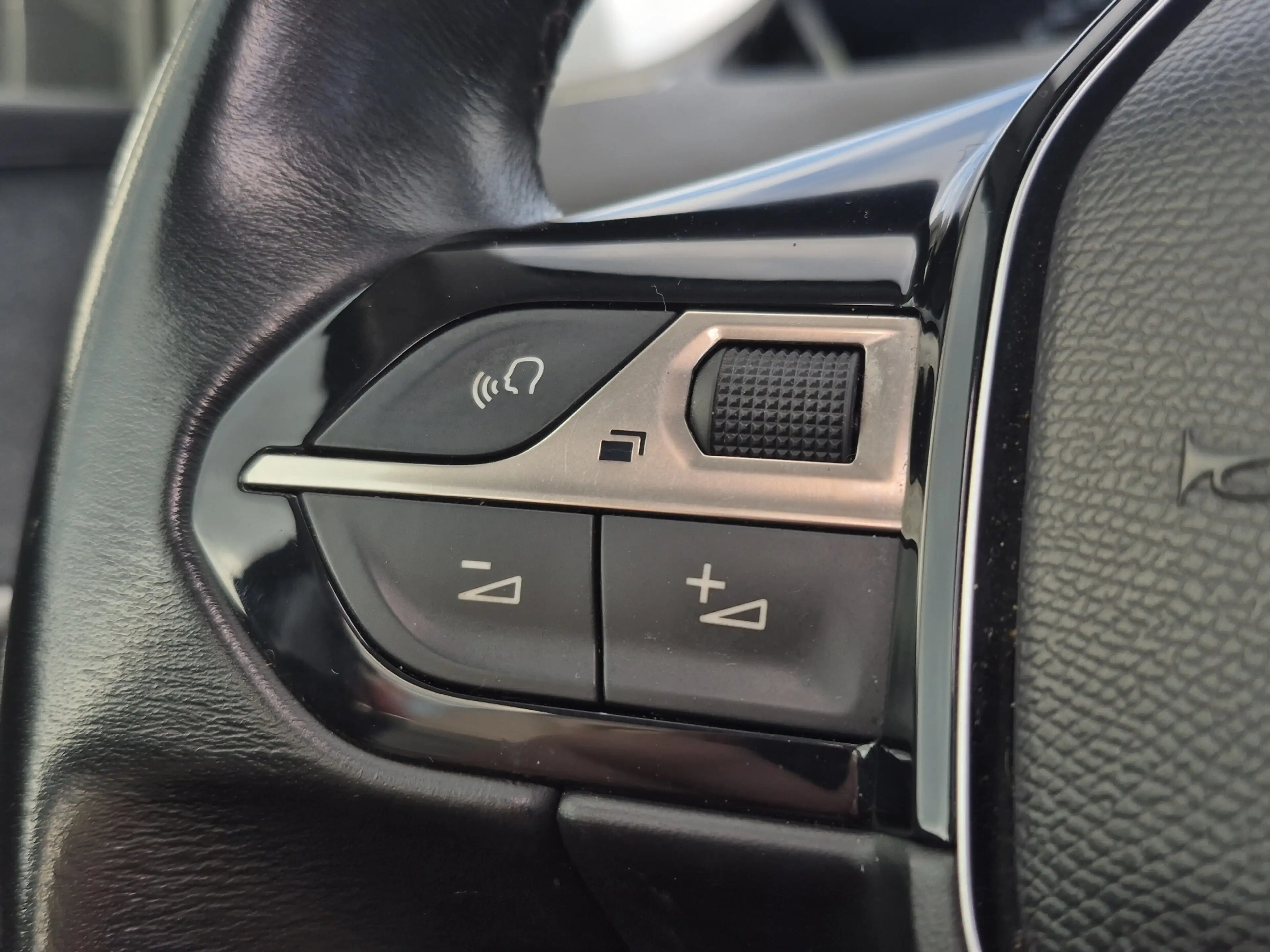 Peugeot 5008 1.2 PureTech Allure Panoramadak | Camera | Parkeer — photo 13